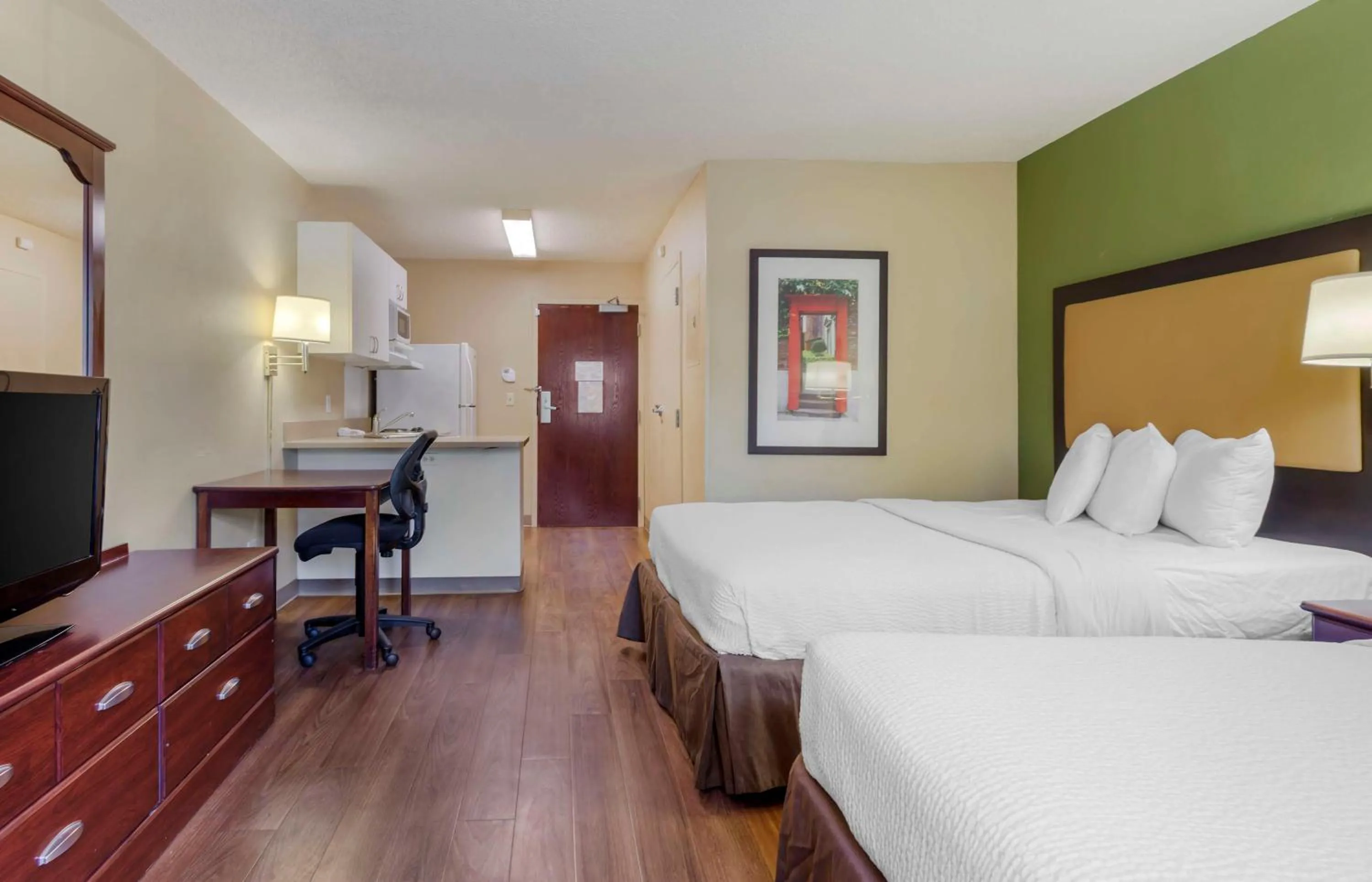 Bedroom, Bed in Extended Stay America Suites - Ramsey - Upper Saddle River
