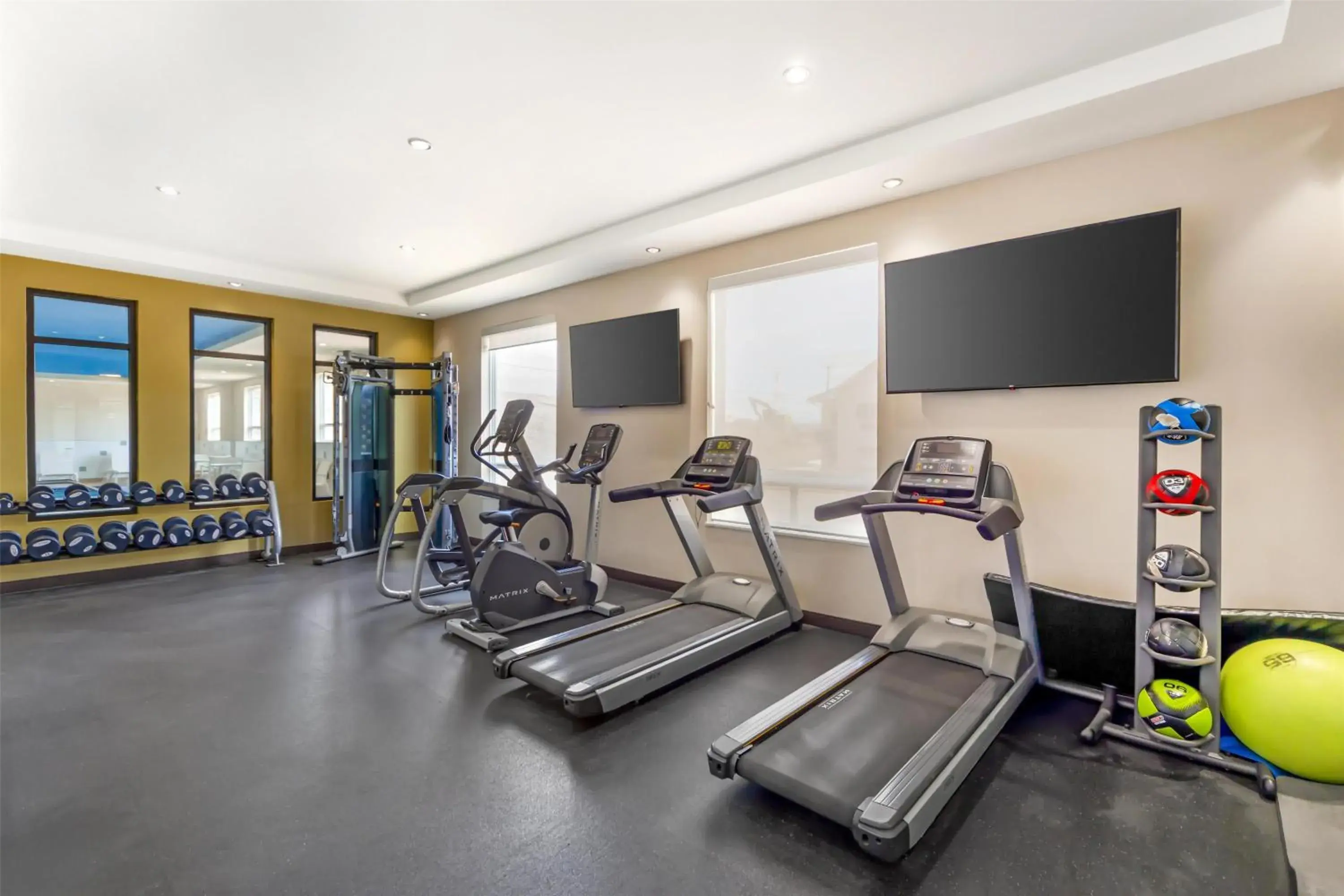Fitness centre/facilities in Best Western Plus Hinton Inn & Suites Fitness centre/facilities in Best Western Plus Hinton Inn & Suites