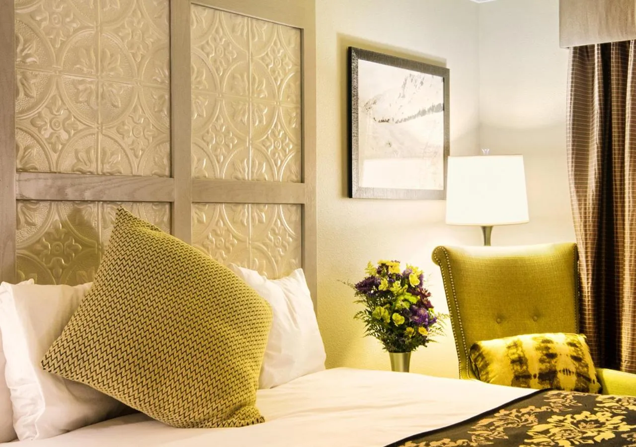 Holland America Skagway Inn