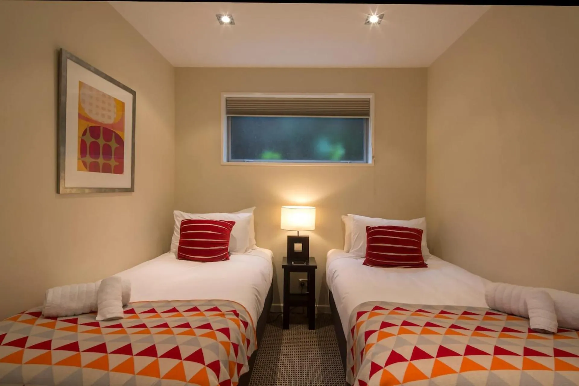 Bed in LakeRidge Queenstown Front Row