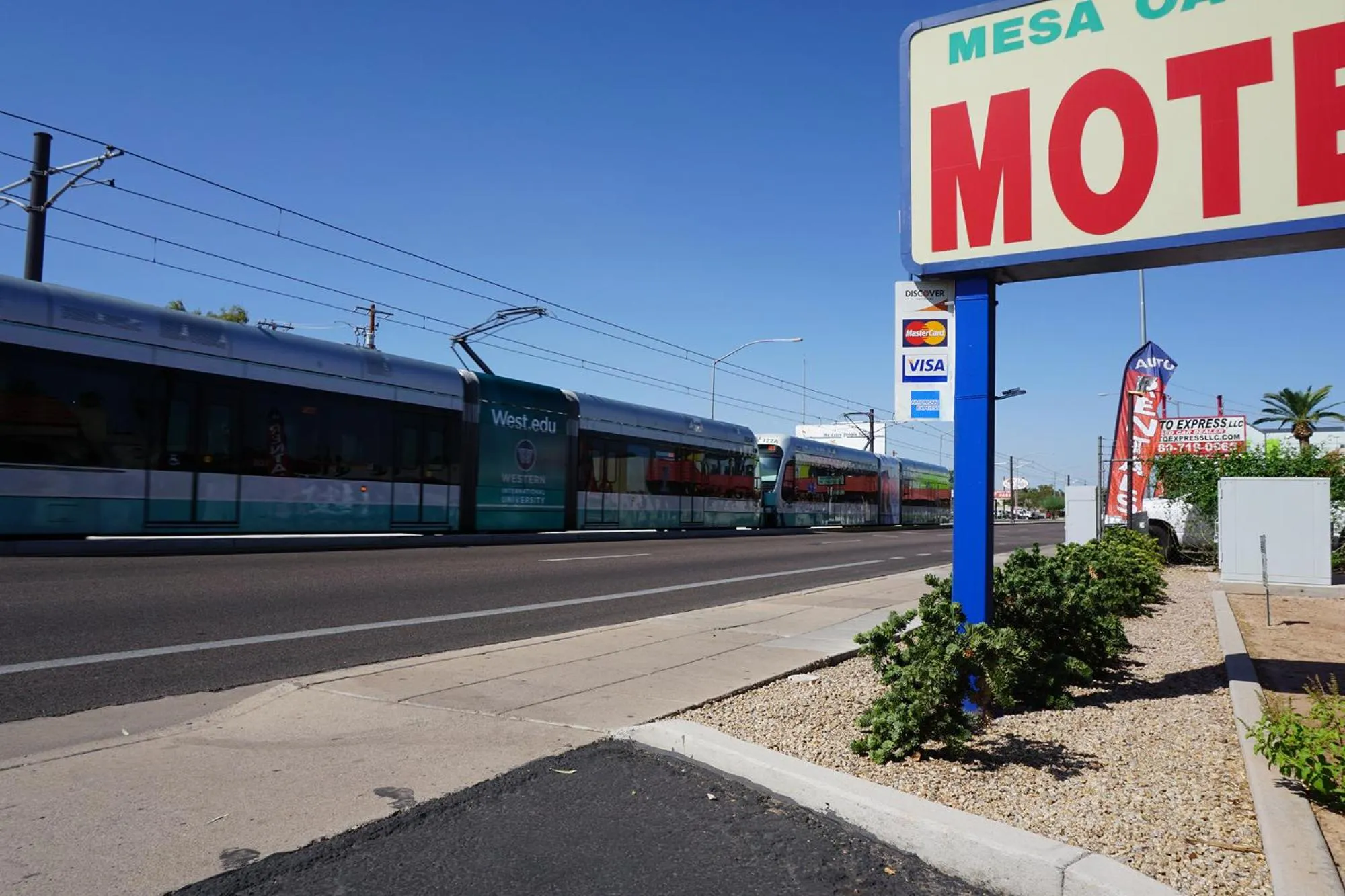 Logo/Certificate/Sign in Mesa Oasis Inn & Motel