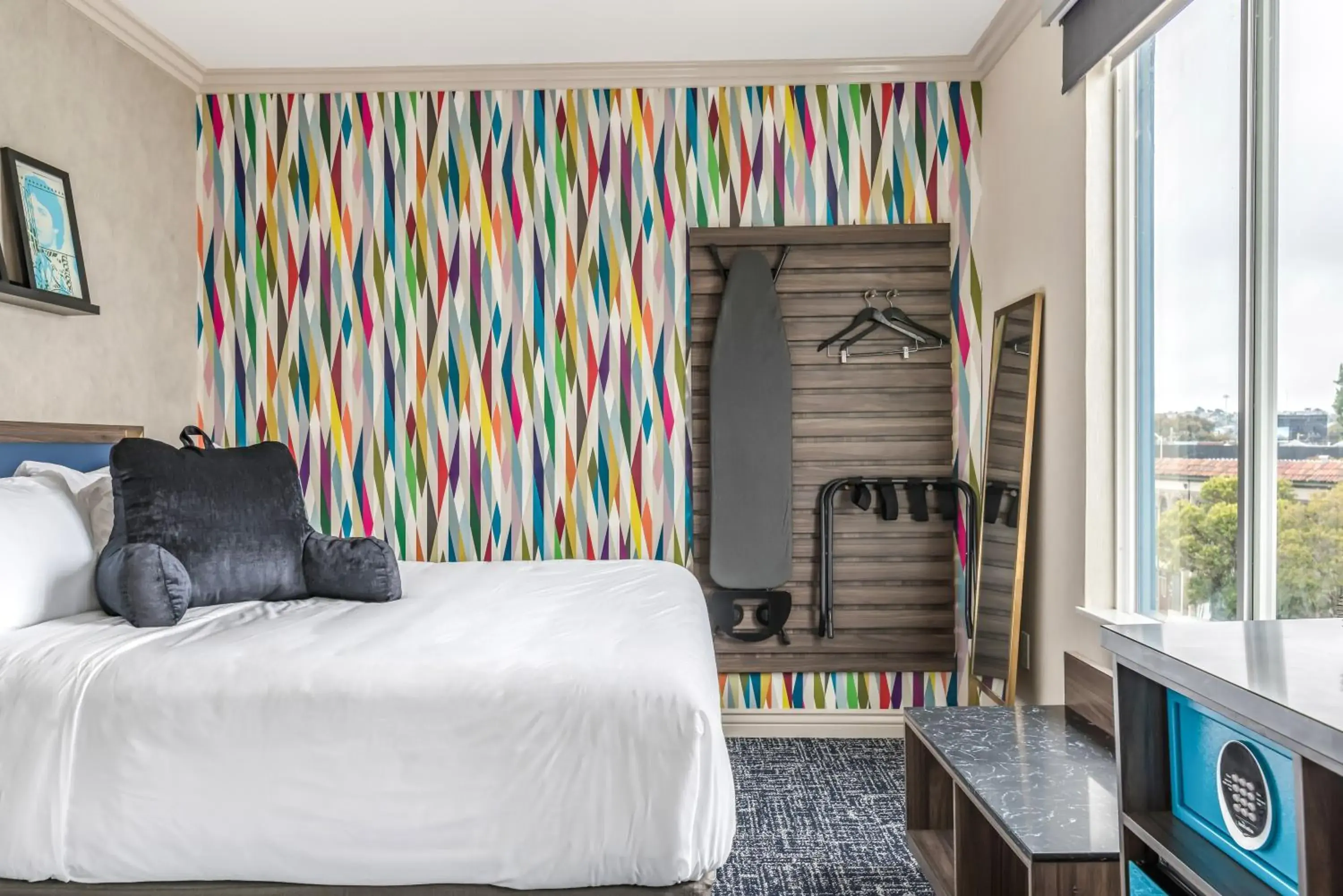 Queen Room in Signature San Francisco Queen Room in Signature San Francisco