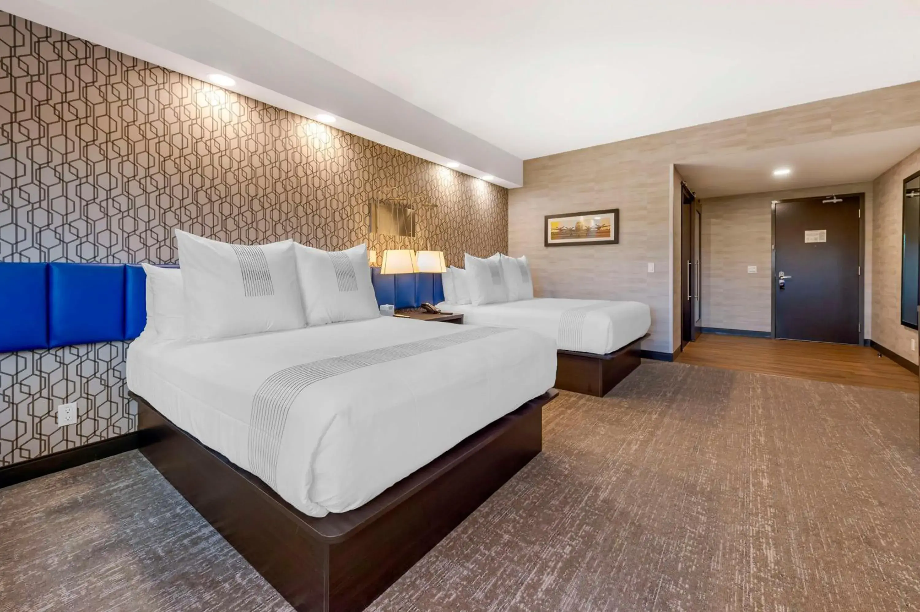 Bedroom, Bed in GLō Best Western Kanata Ottawa West Bedroom, Bed in GLō Best Western Kanata Ottawa West