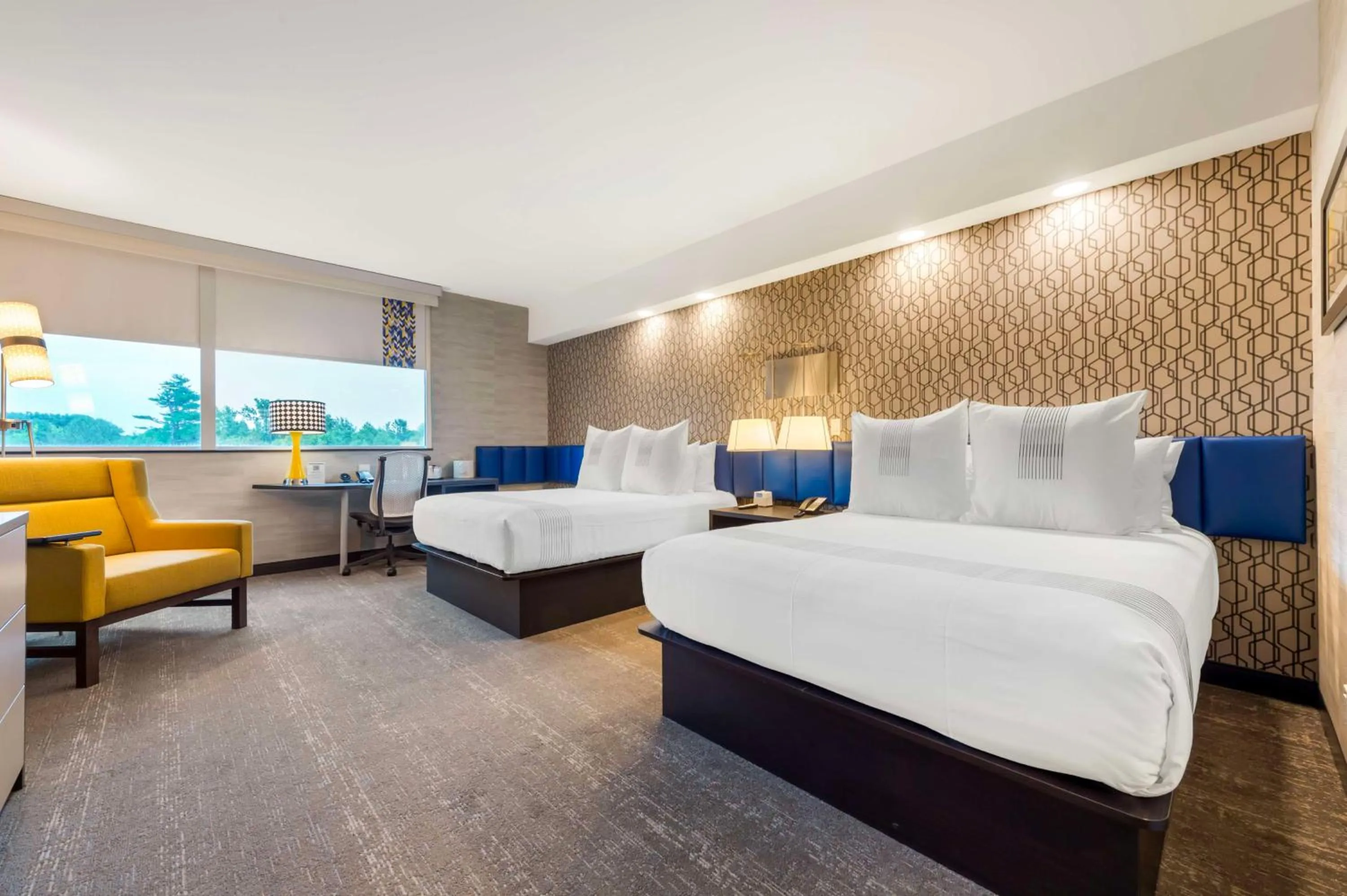 Bedroom, Bed in GLō Best Western Kanata Ottawa West