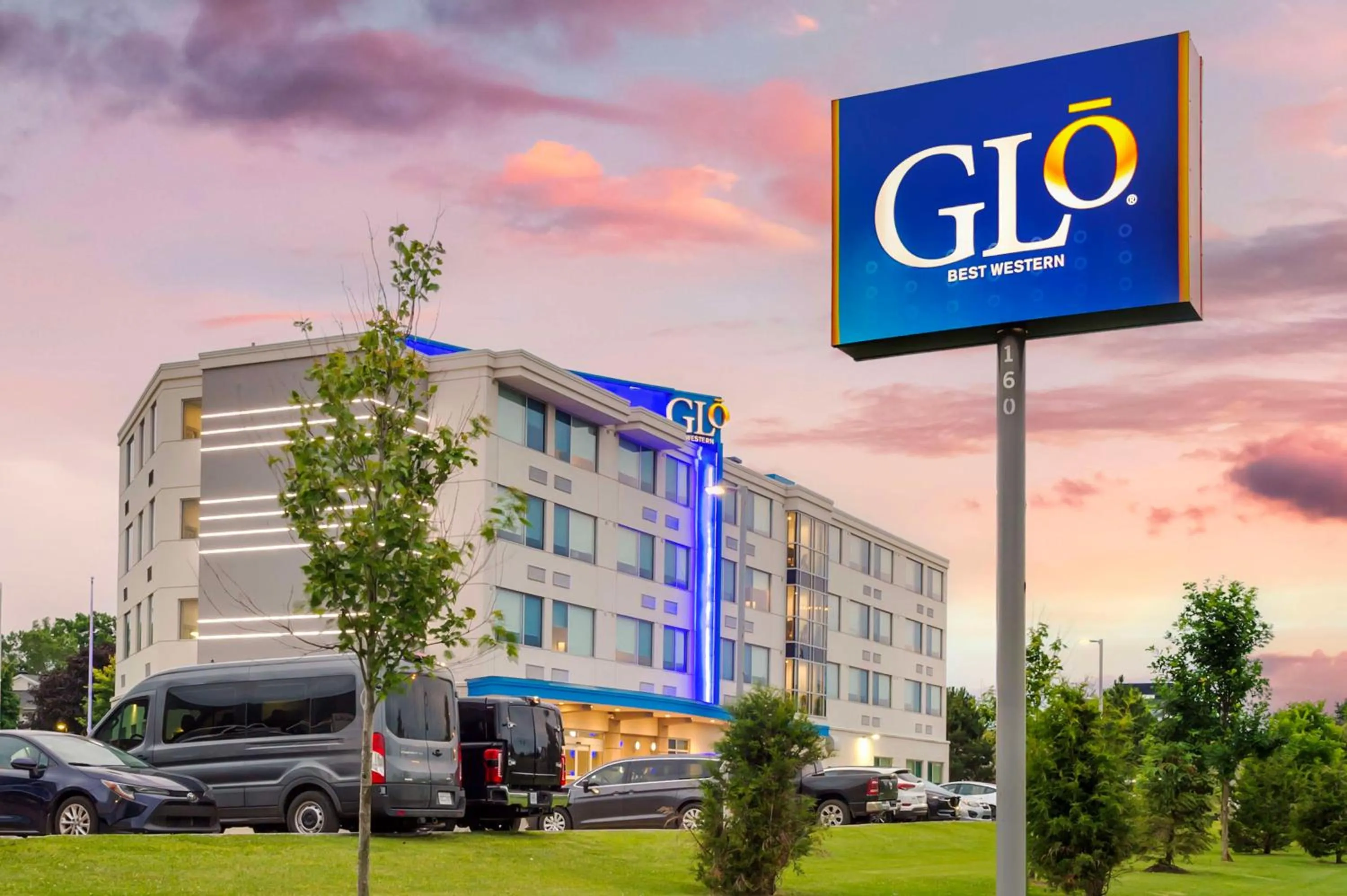 Property building in GLō Best Western Kanata Ottawa West