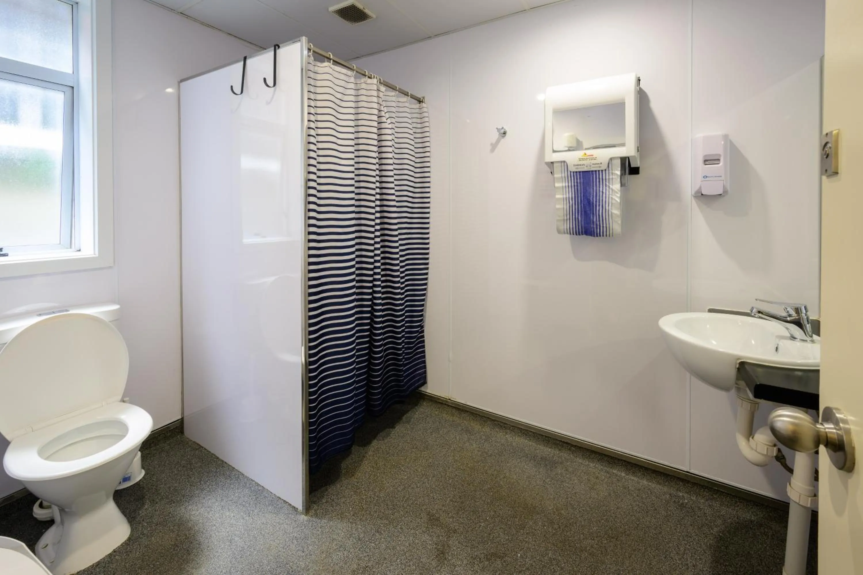 Shower in Trek Global Backpackers