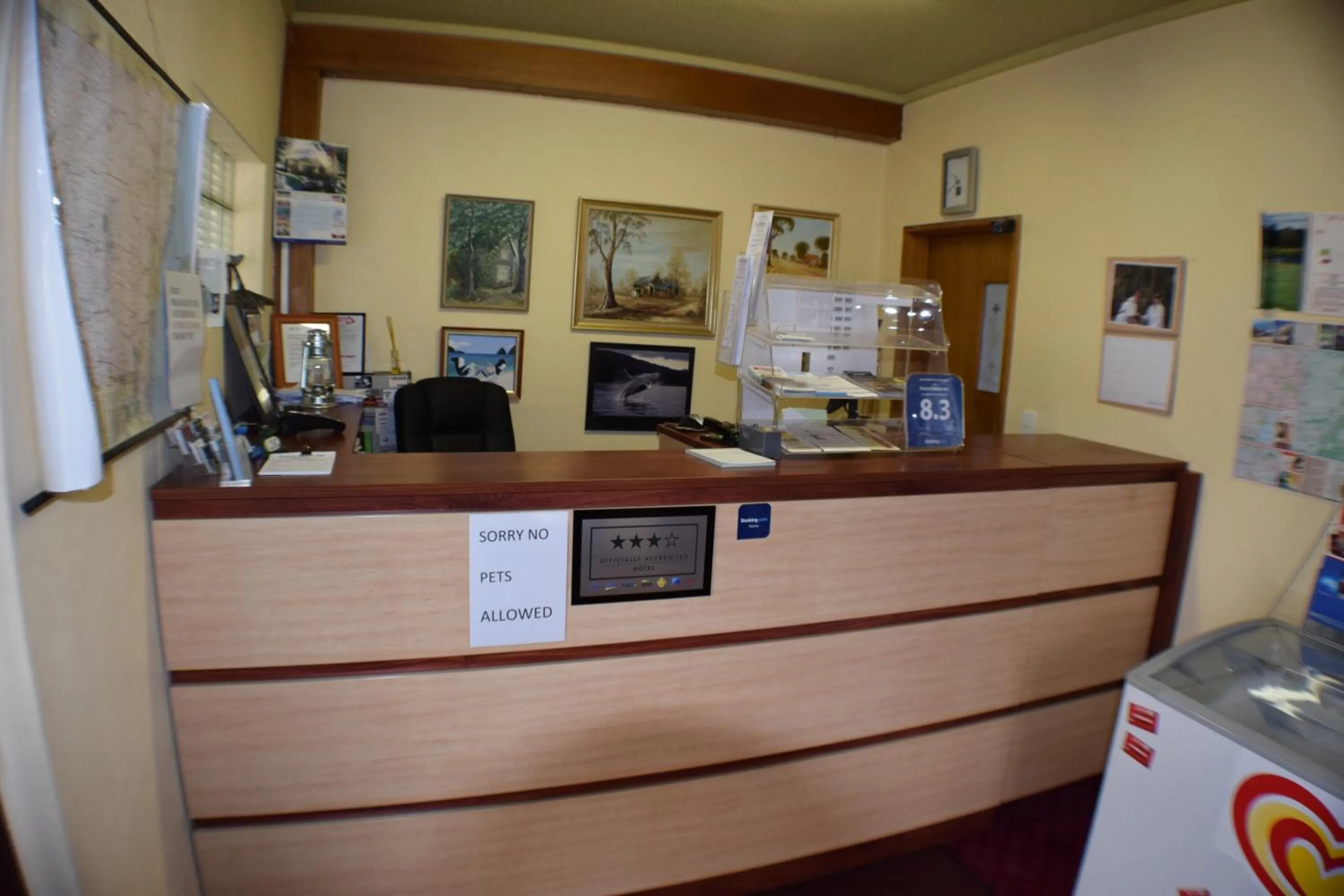 Lobby or reception in Acacia Motor Inn