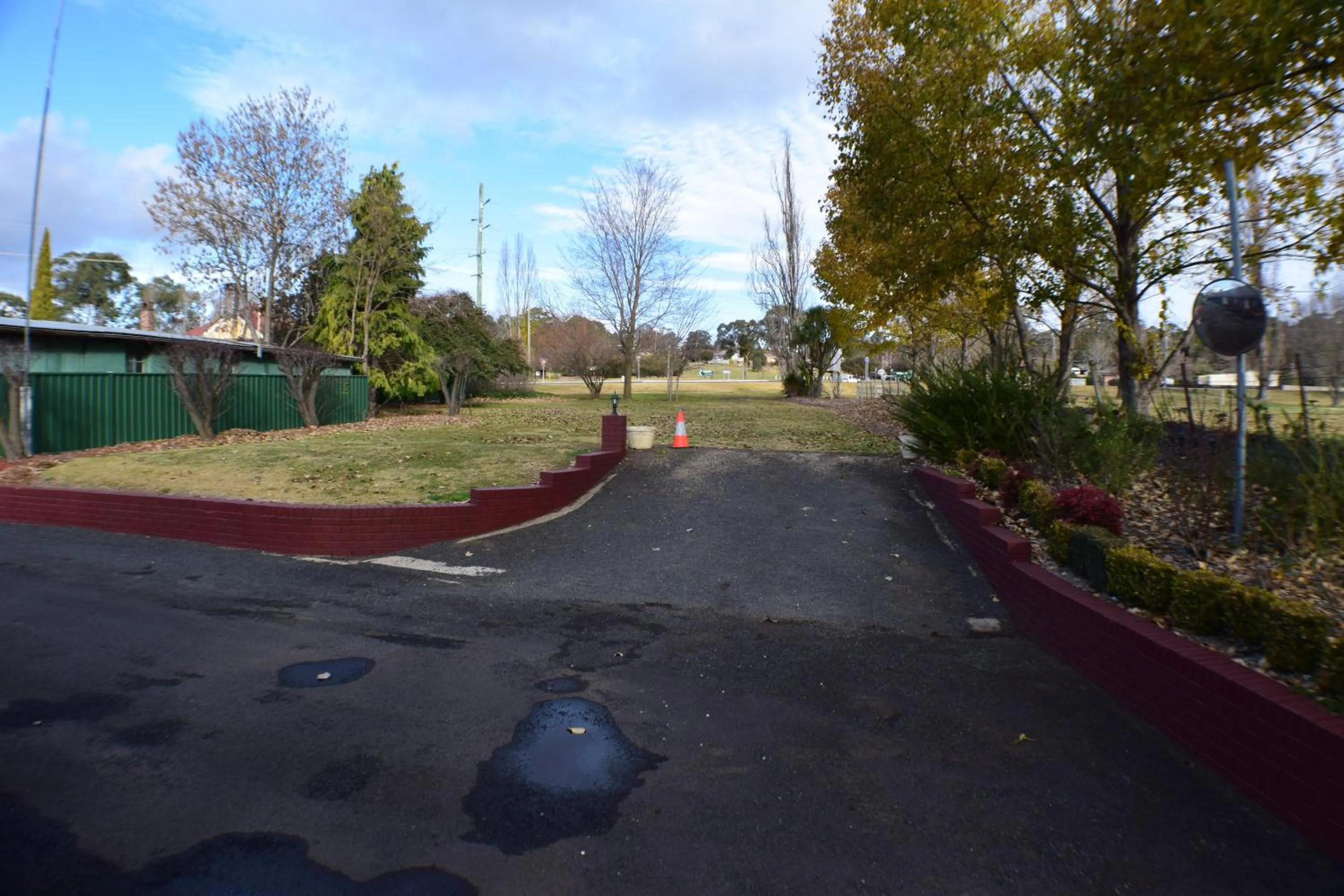 Day in Acacia Motor Inn