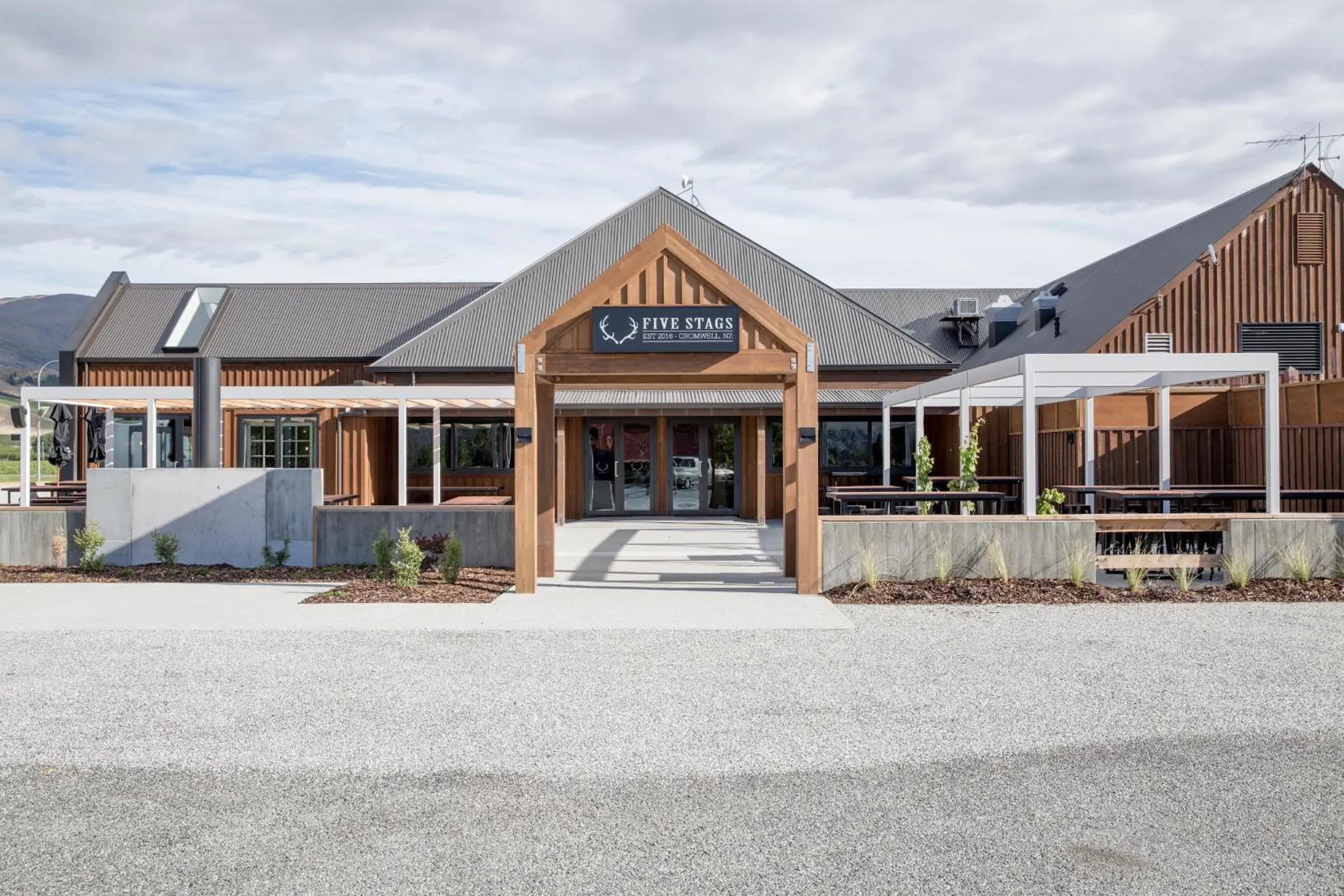 Restaurant/places to eat in The Harvest Hotel Restaurant/places to eat in The Harvest Hotel