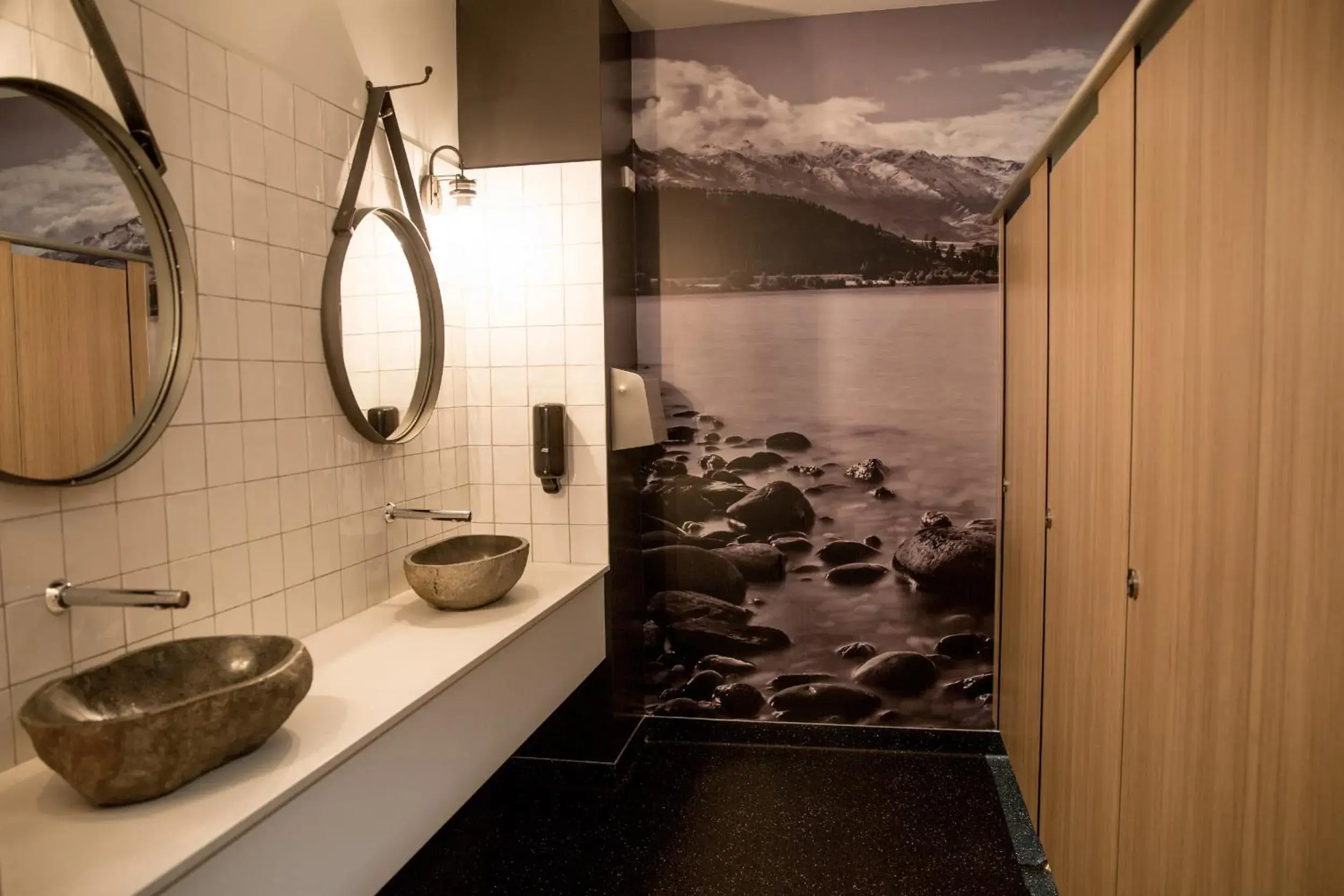 Restaurant/places to eat in The Harvest Hotel Restaurant/places to eat in The Harvest Hotel