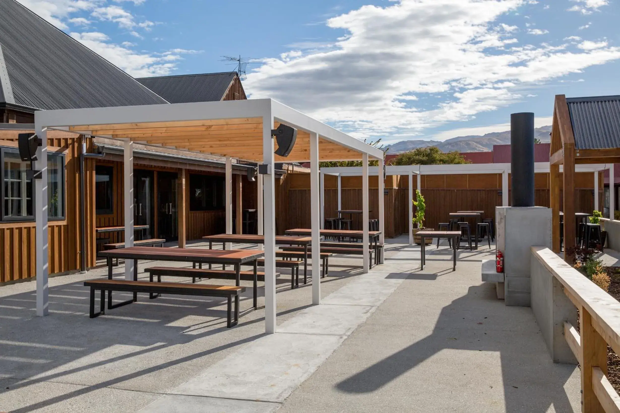 Restaurant/places to eat in The Harvest Hotel Restaurant/places to eat in The Harvest Hotel