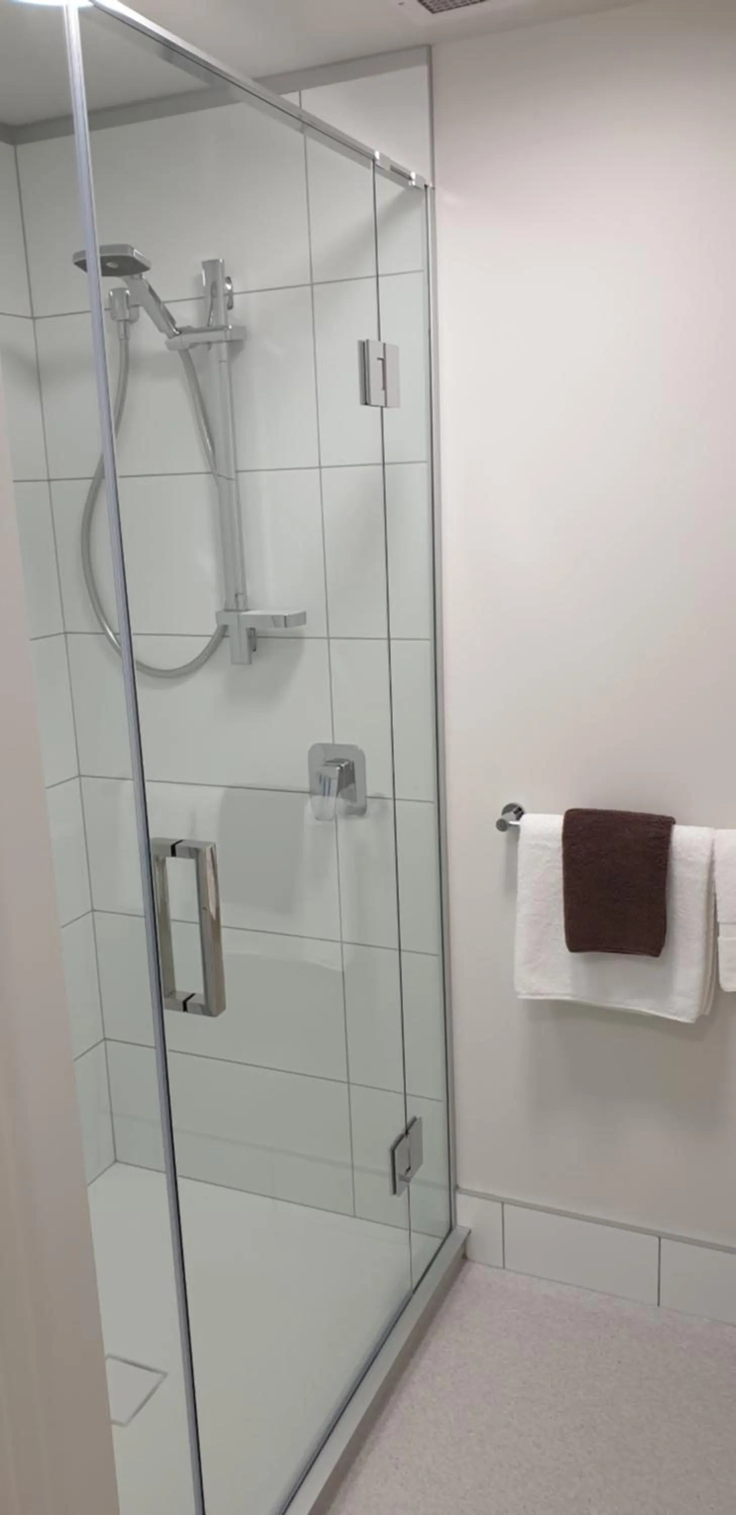 Bathroom in The Harvest Hotel