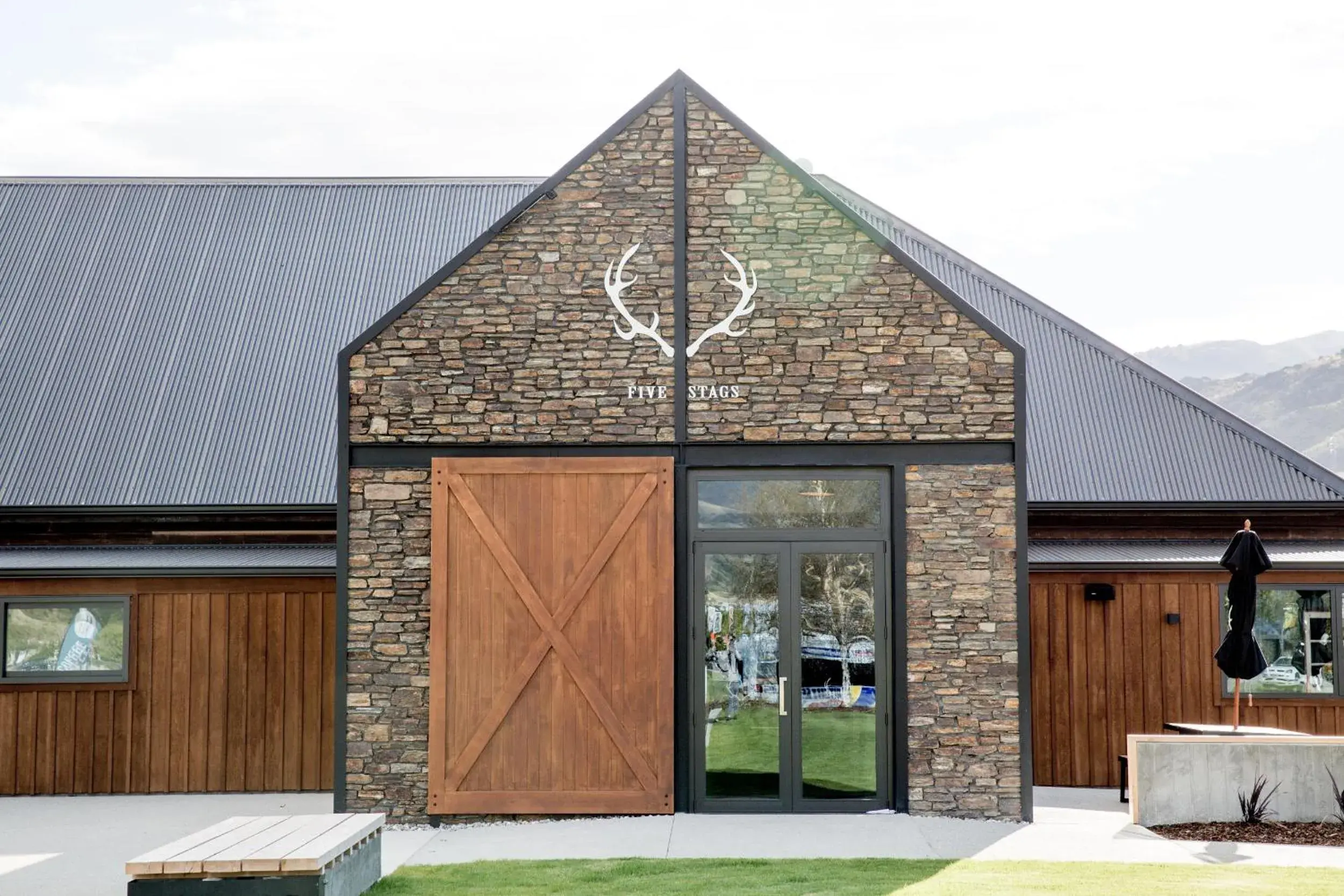 Restaurant/places to eat in The Harvest Hotel Restaurant/places to eat in The Harvest Hotel