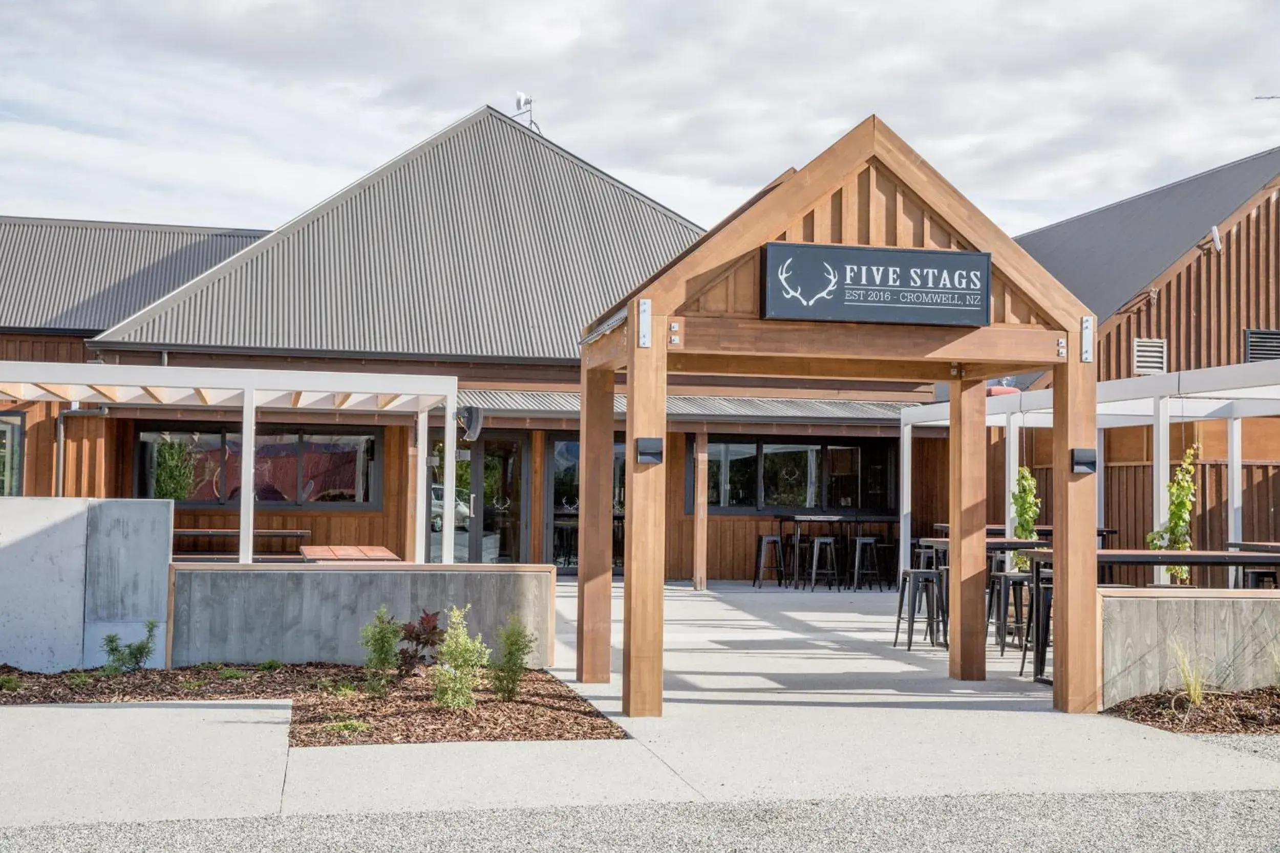 Restaurant/places to eat in The Harvest Hotel Restaurant/places to eat in The Harvest Hotel