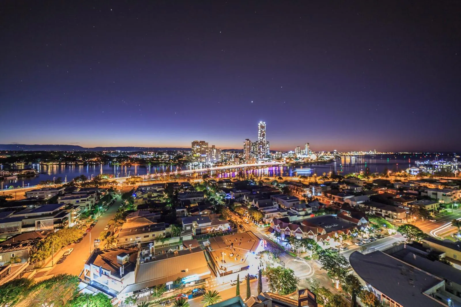 City view in The Meriton Apartments on Main Beach