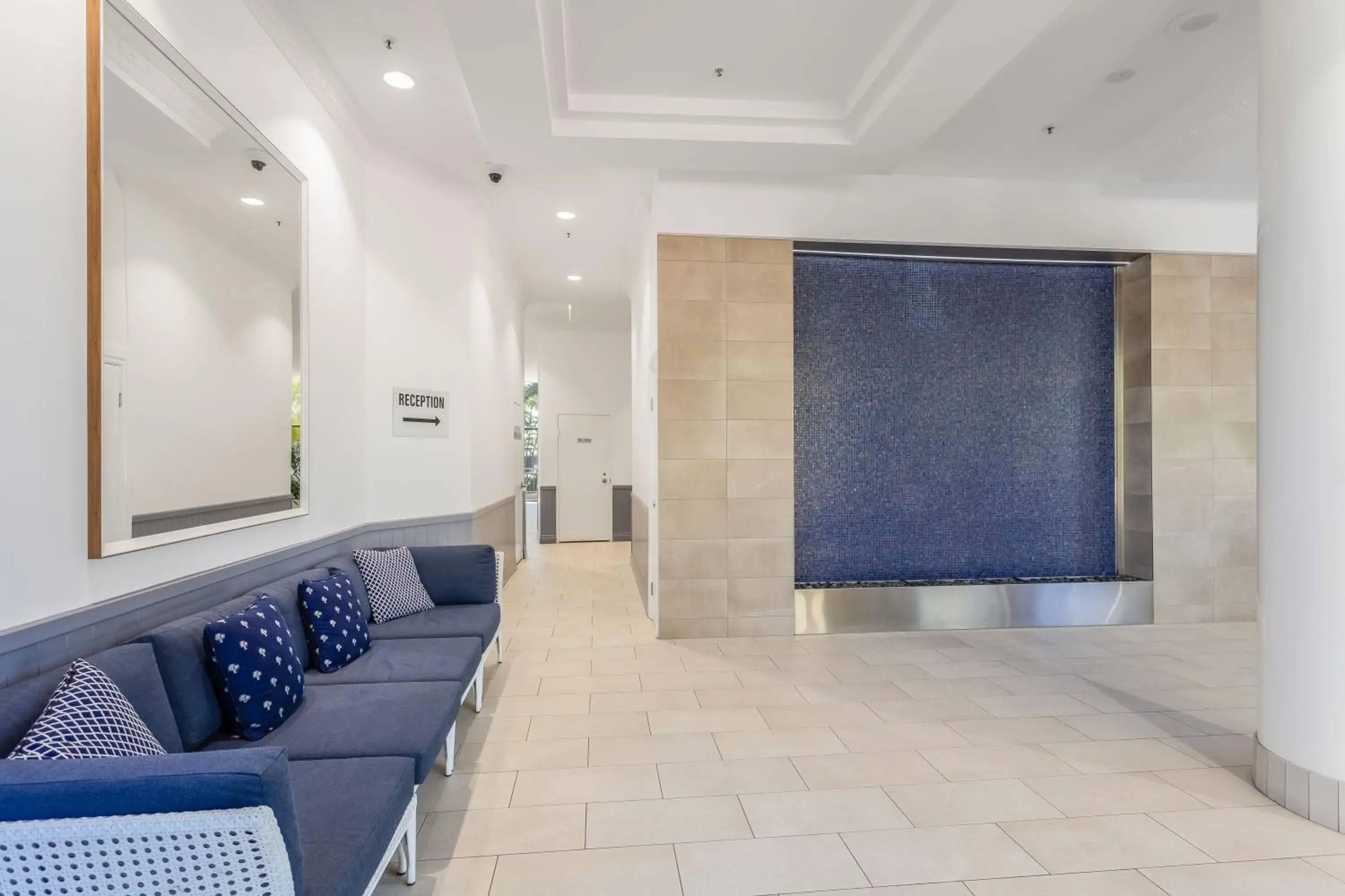 The Meriton Apartments on Main Beach The Meriton Apartments on Main Beach