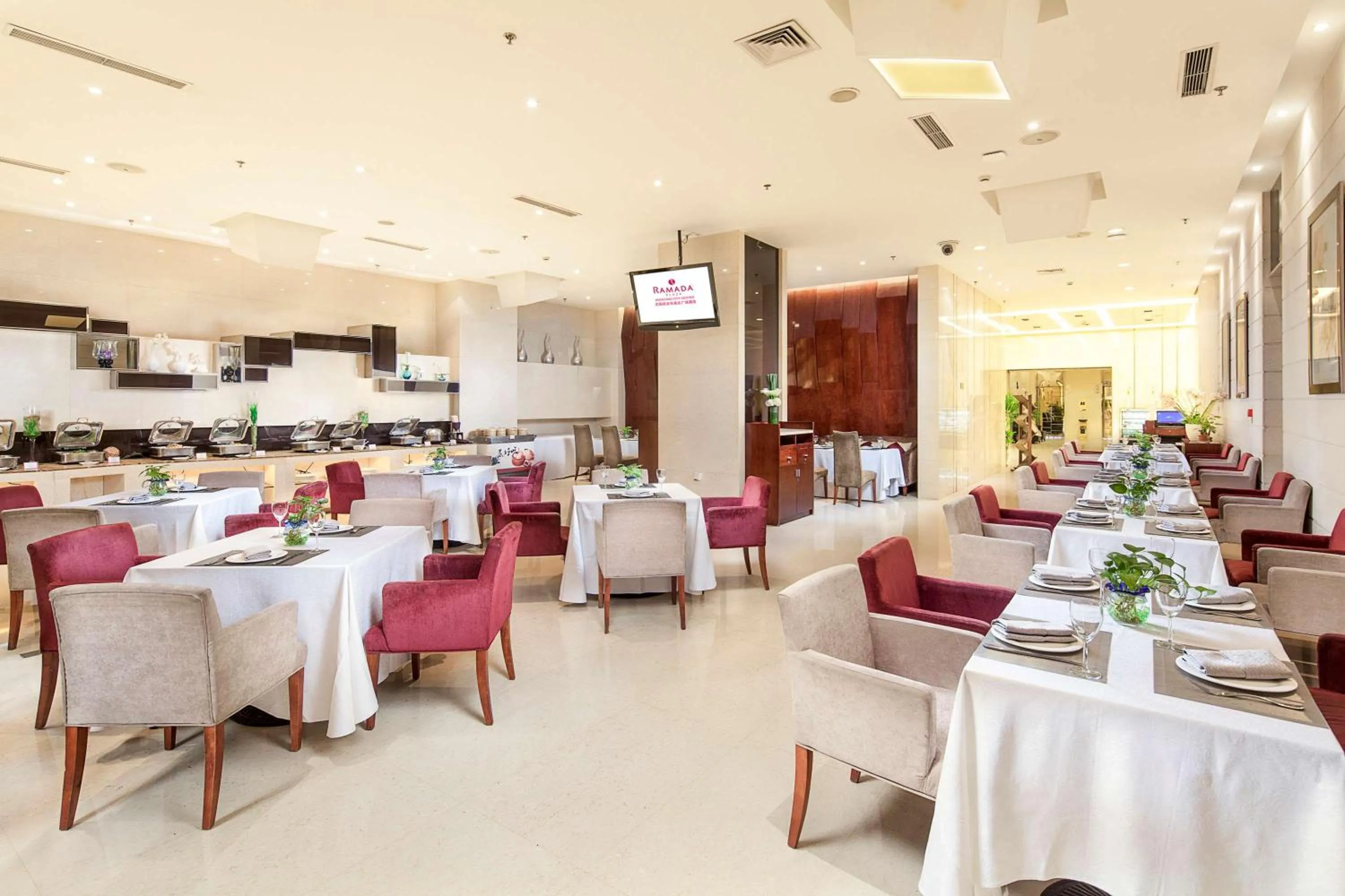 Restaurant/Places to Eat in Ramada Plaza Shenyang Citycenter