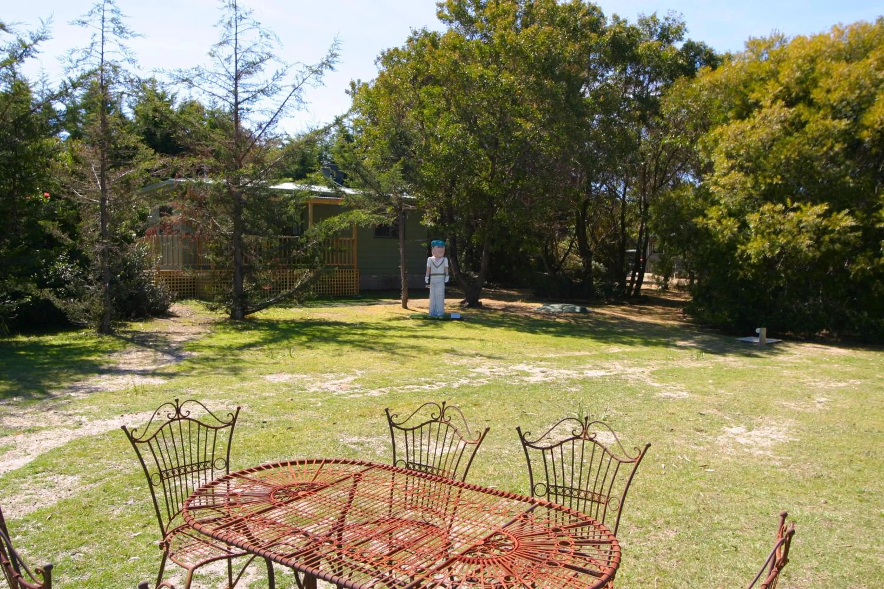 Garden in Sandpiper Ocean Cottages