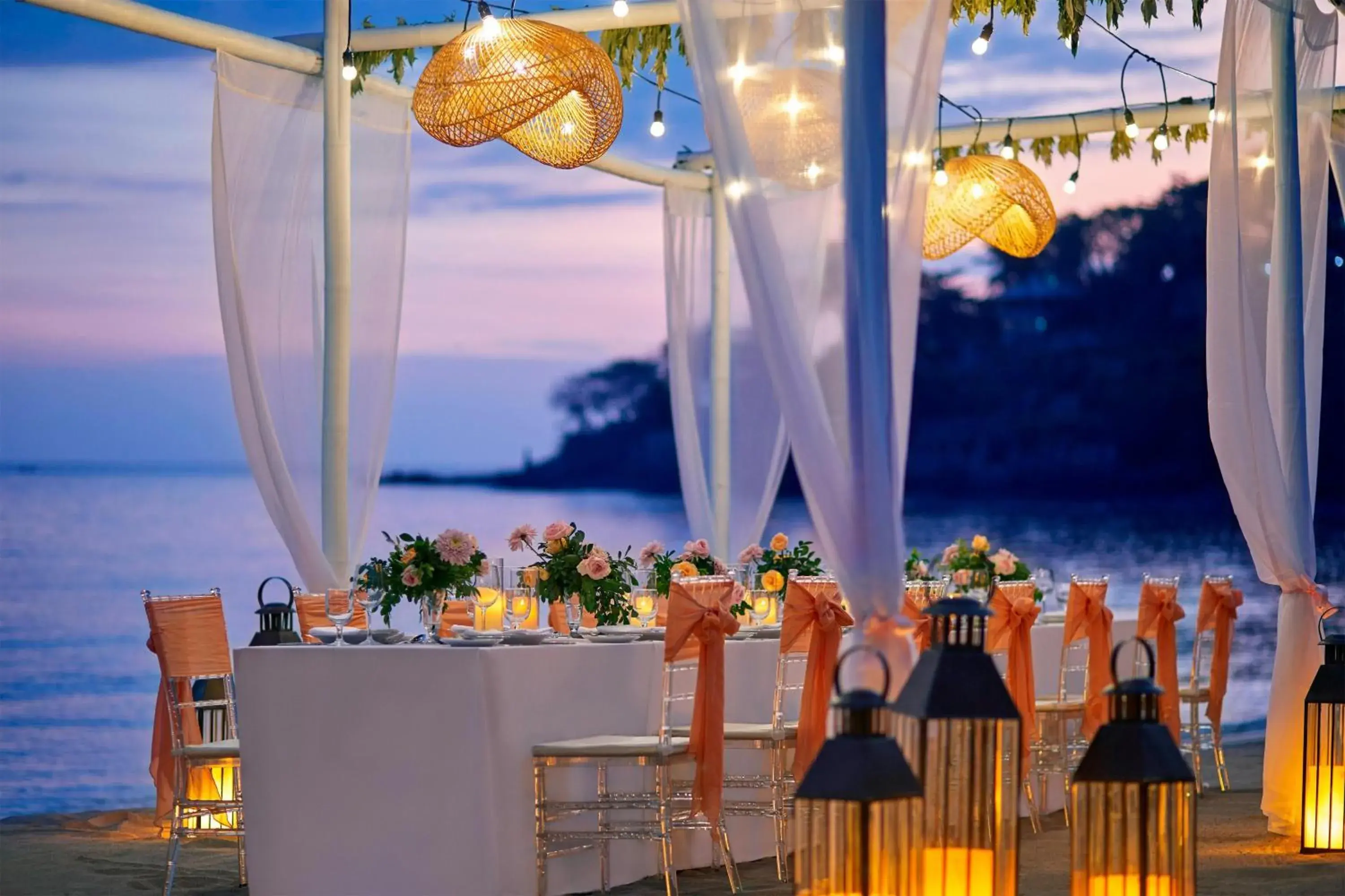 Banquet/Function facilities, Restaurant/Places to Eat in Sheraton Senggigi Beach Resort