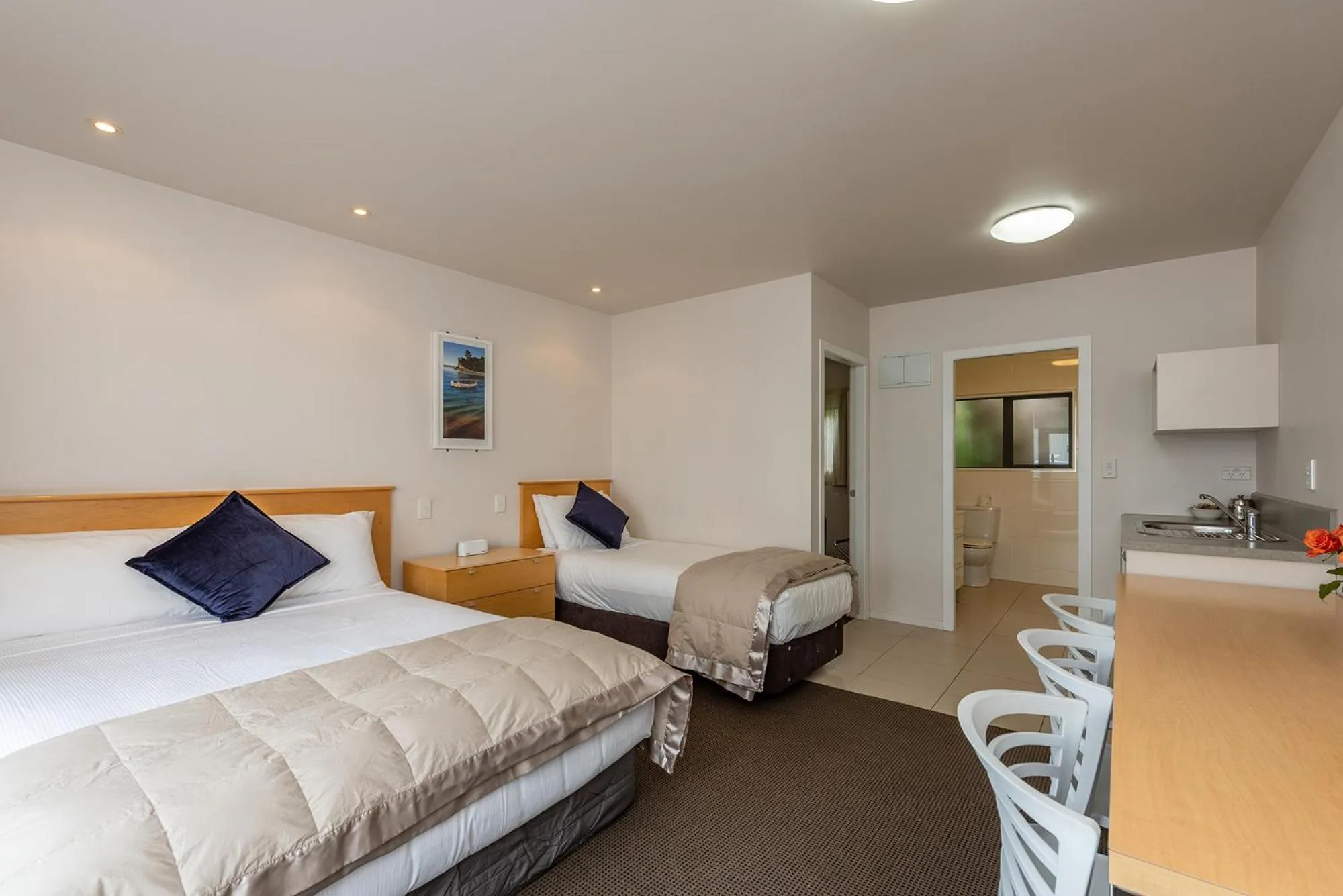 Bed in Apollo Lodge - Free Parking