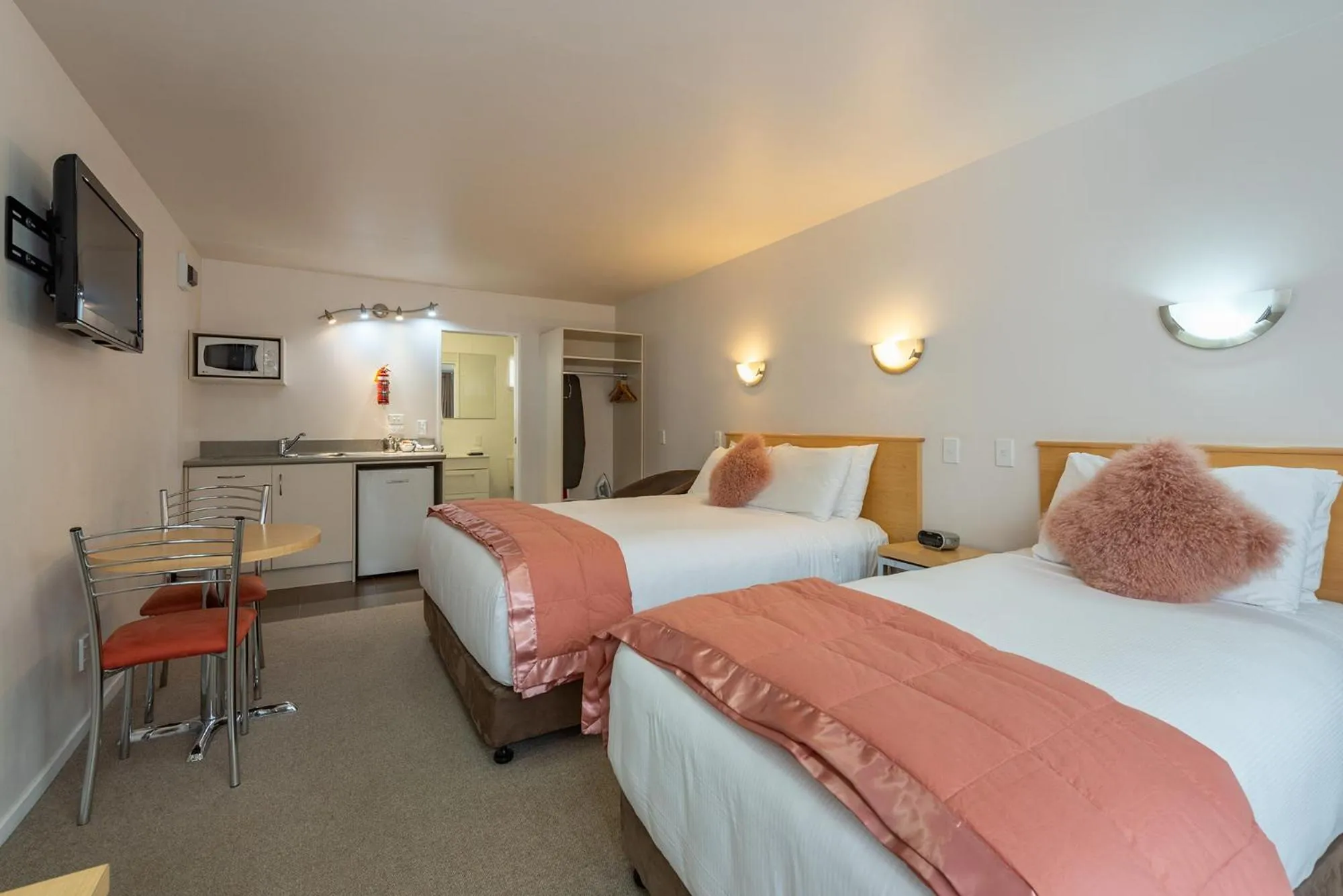 Bed in Apollo Lodge - Free Parking