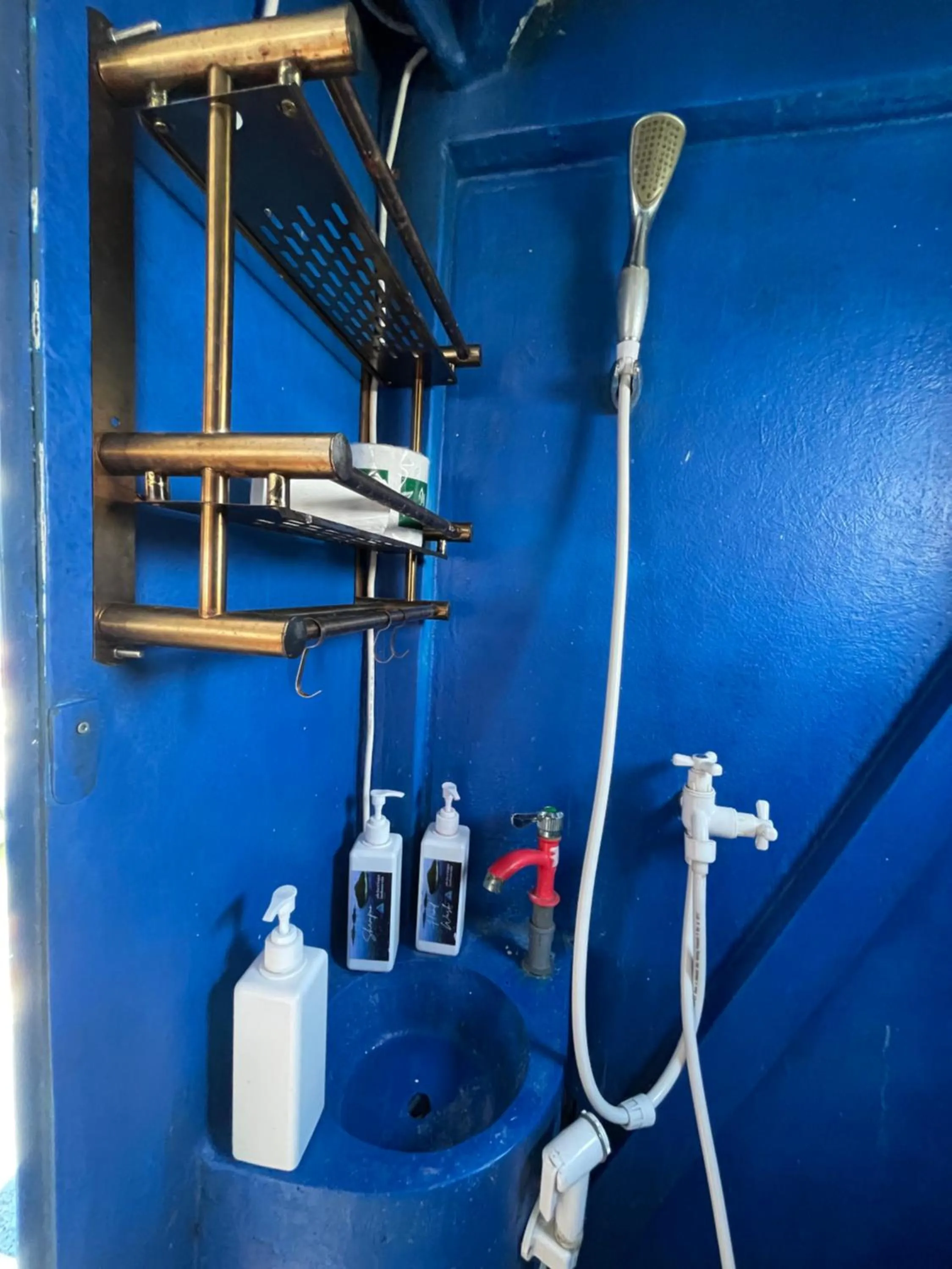 Shower in Omah Alchy Cottages