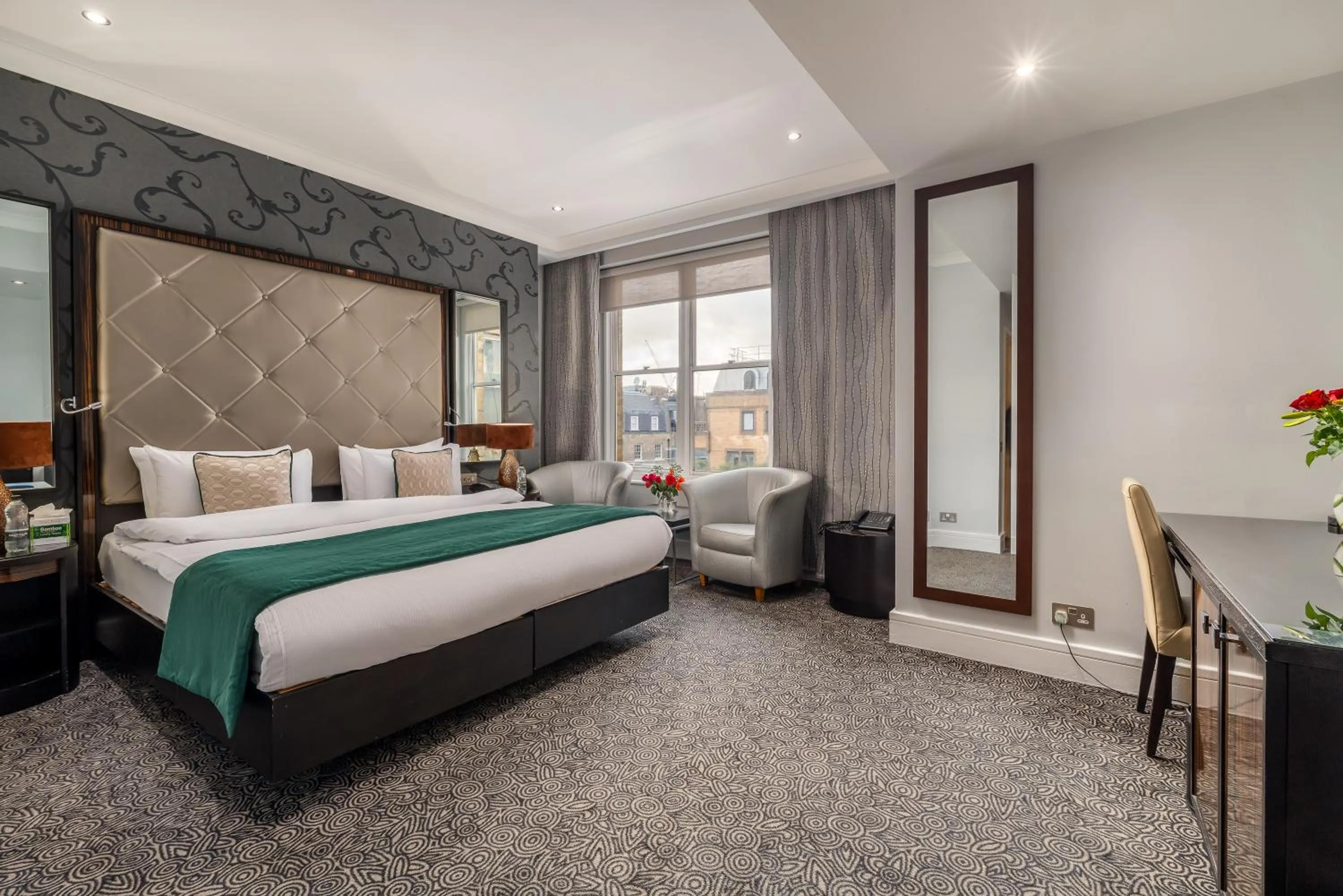 Bedroom, Bed in Washington Mayfair Hotel