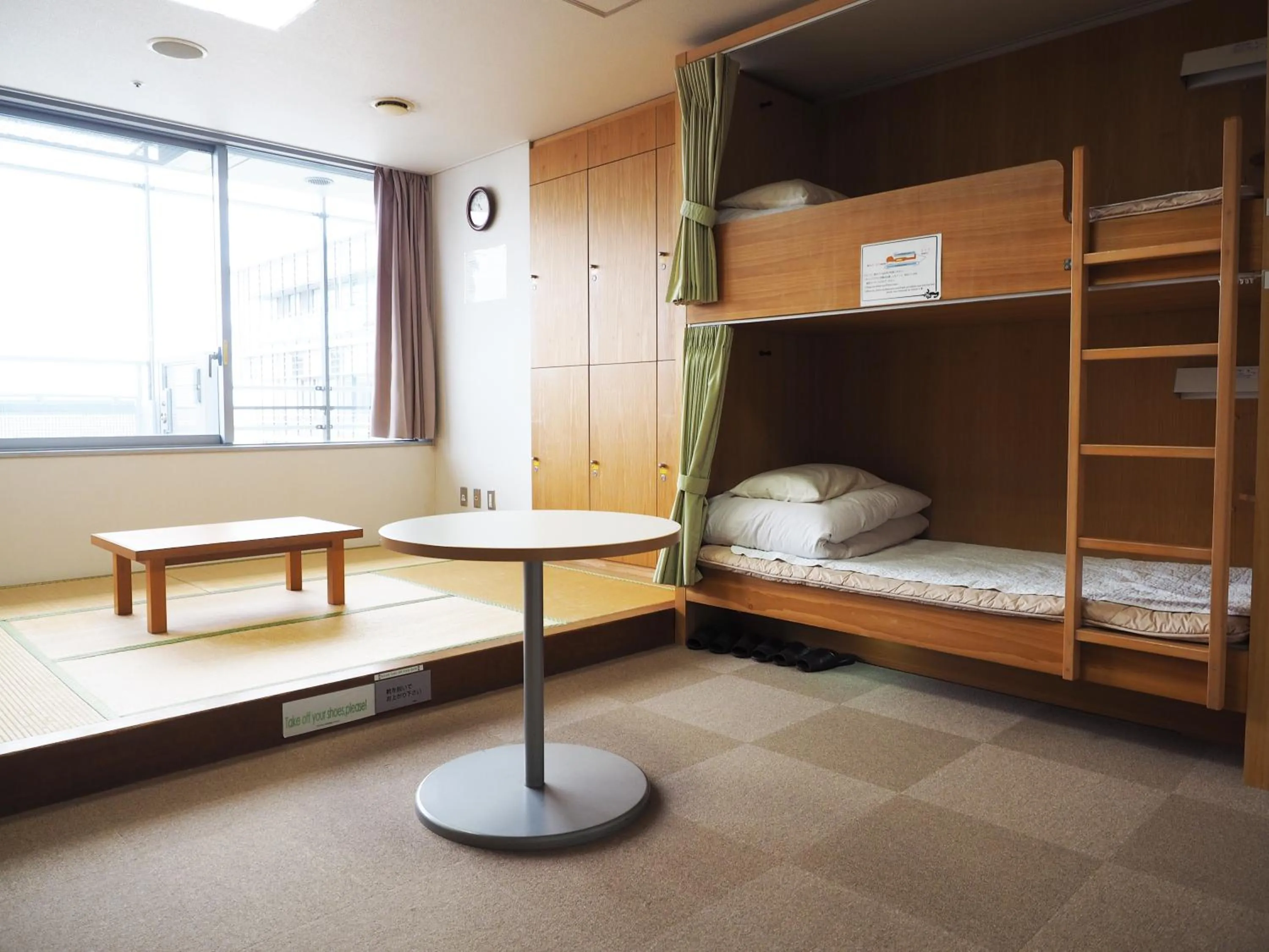 Photo of the whole room, Bed in Shin-Osaka Youth Hostel