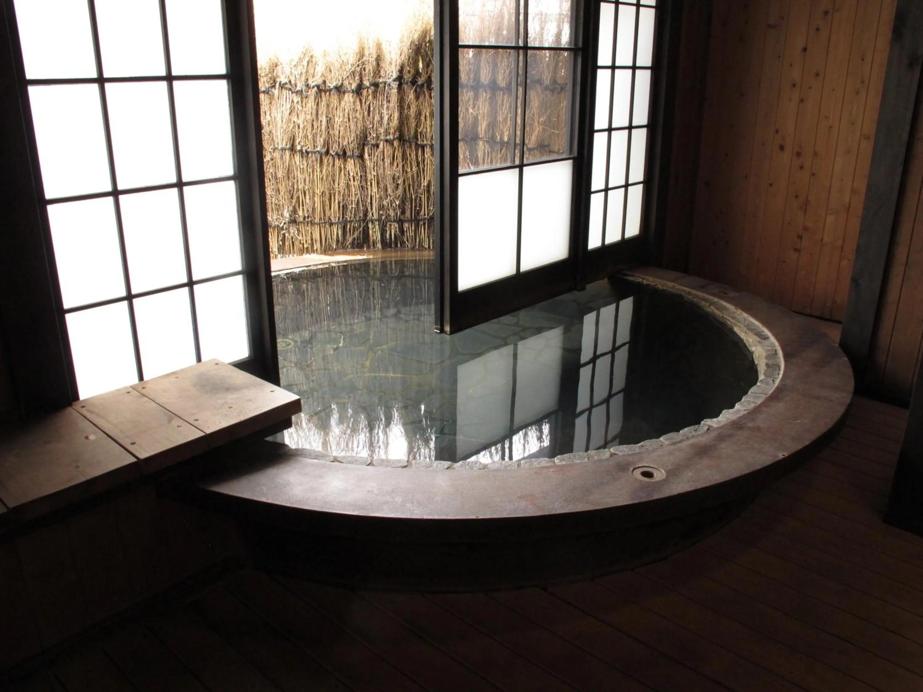 Hot Spring Bath in Okada Ryokan Warakutei
