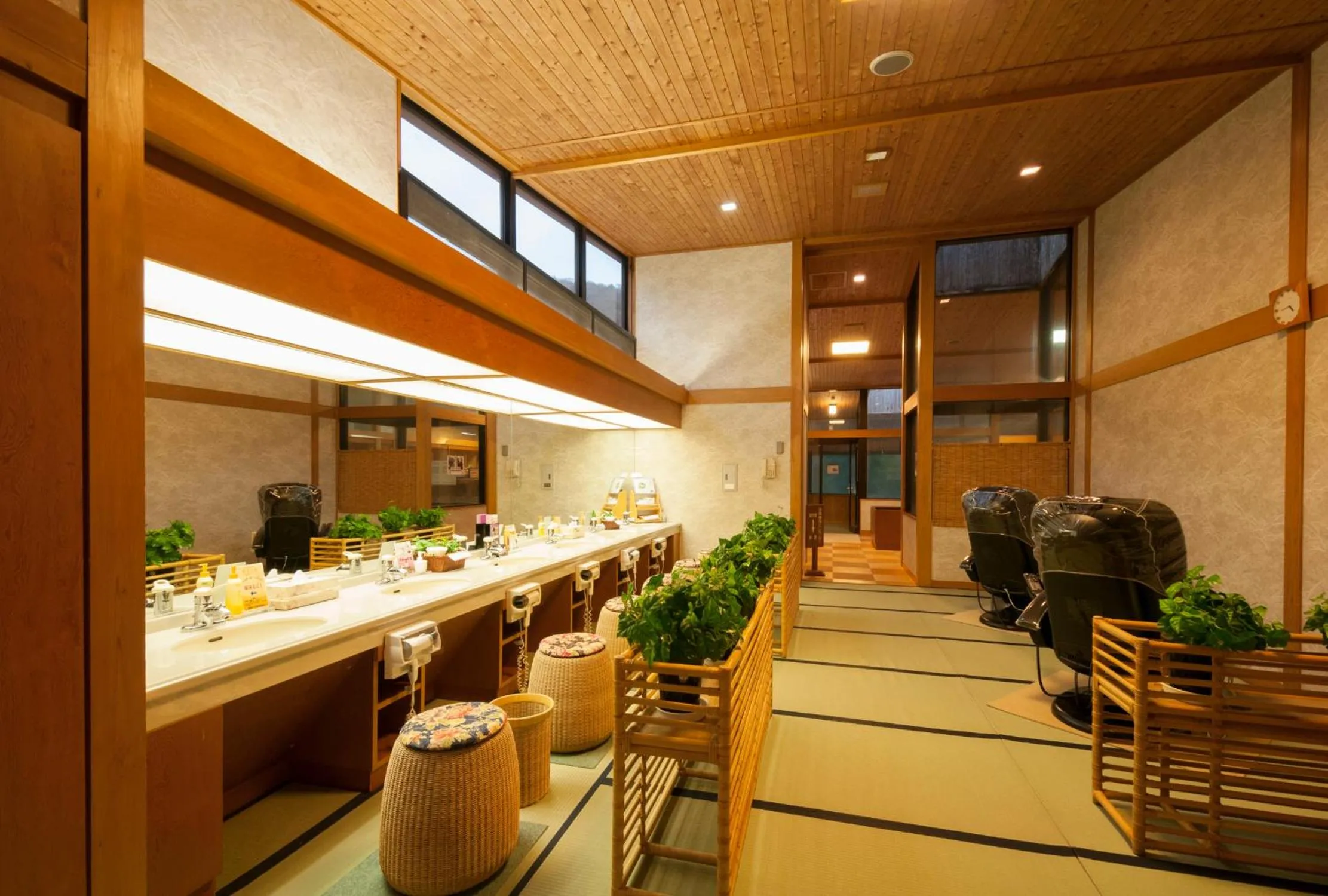 Okada Ryokan Warakutei