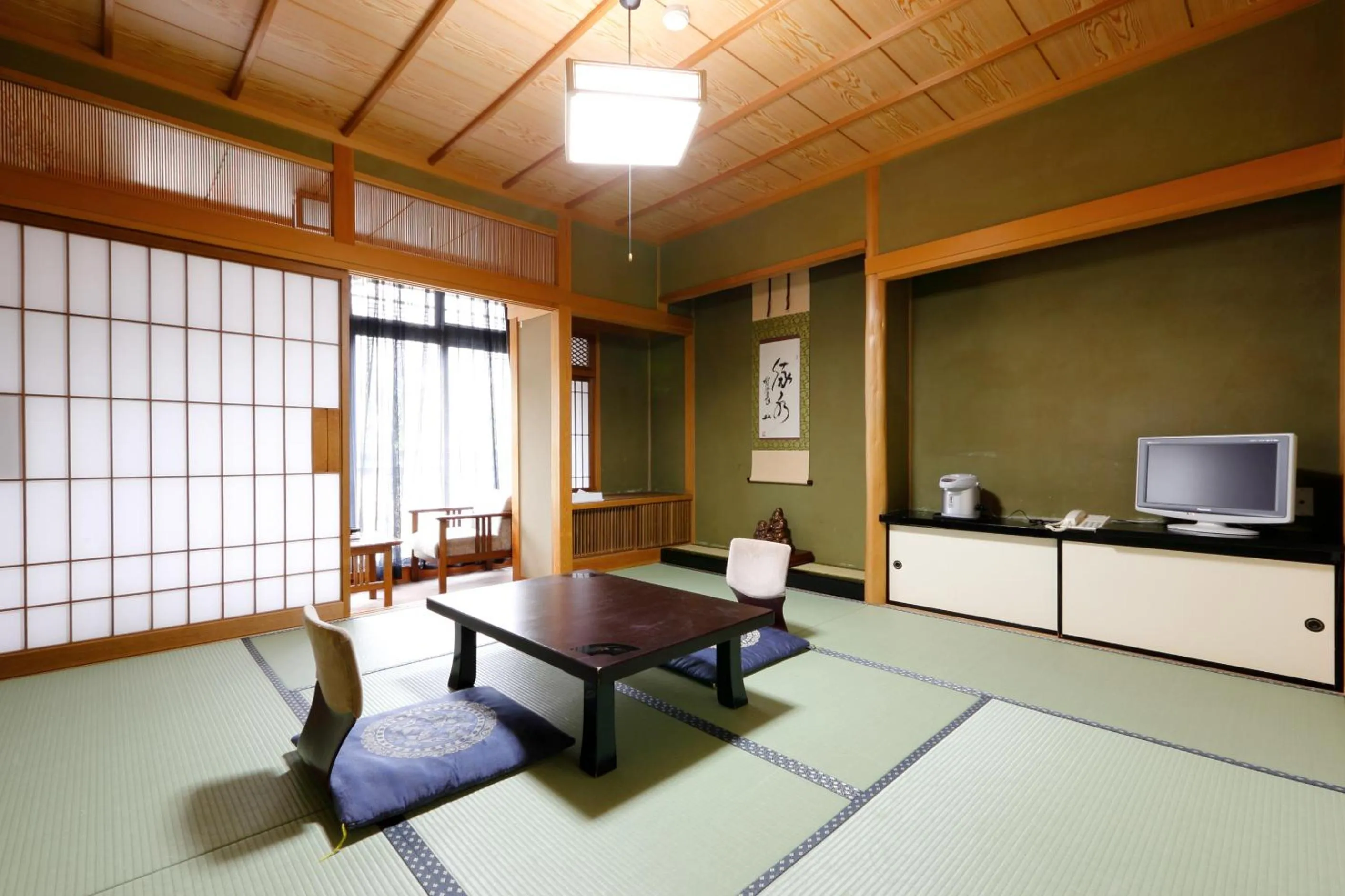 Okada Ryokan Warakutei