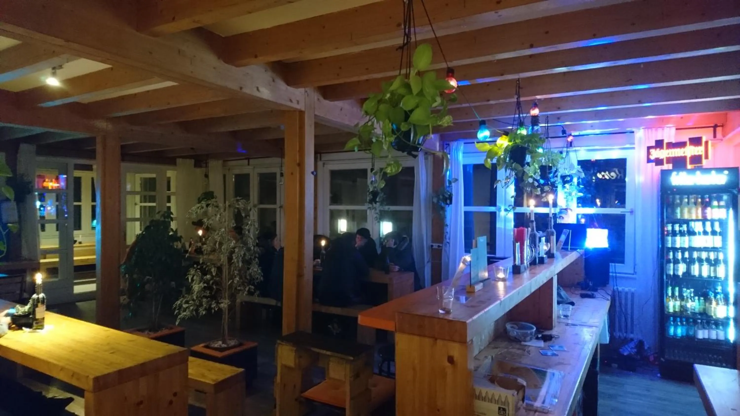 Lounge or bar in EASY Lodges Berlin