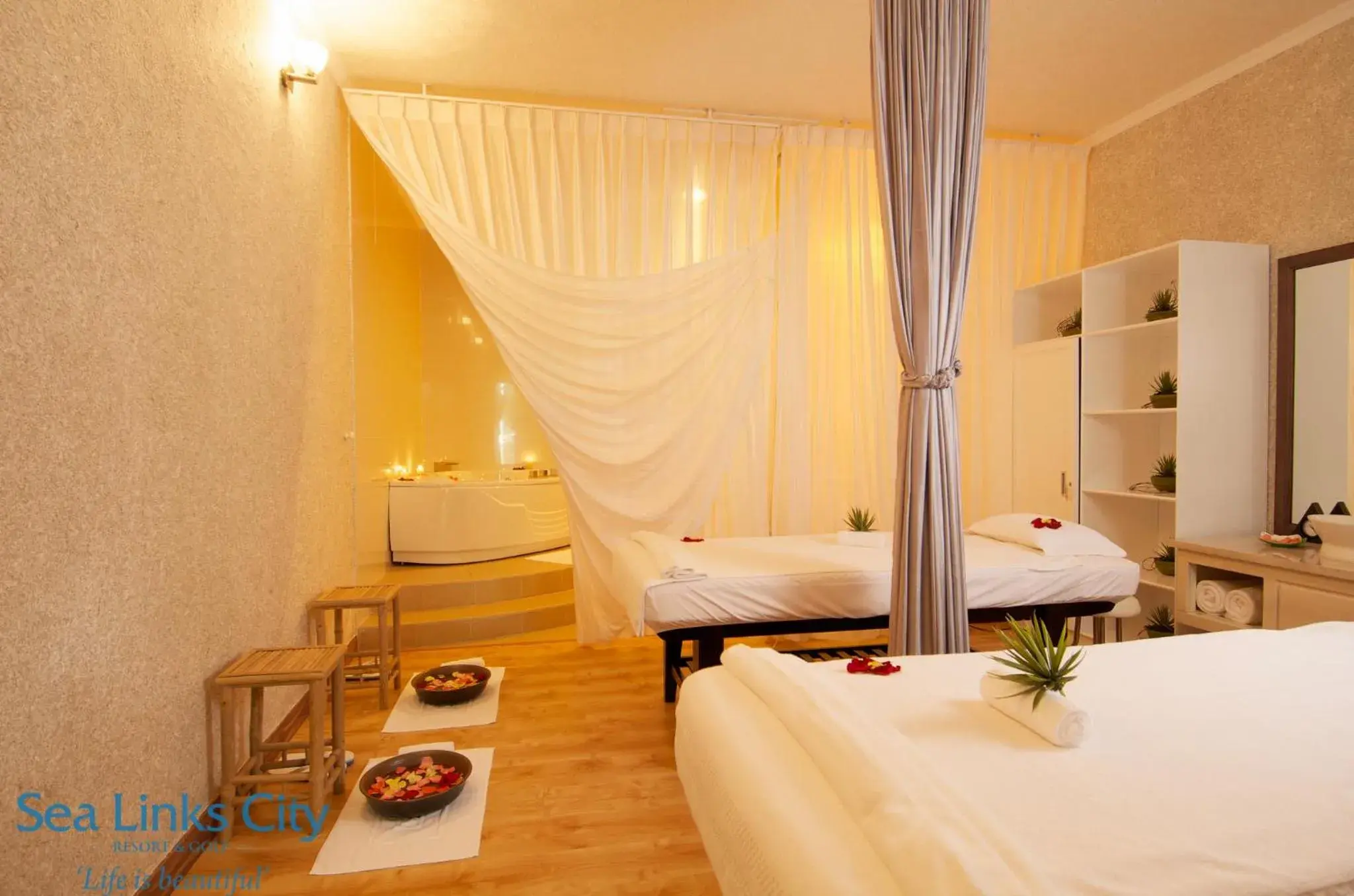 Massage, Bed in Sea Links Beach Villa Massage, Bed in Sea Links Beach Villa