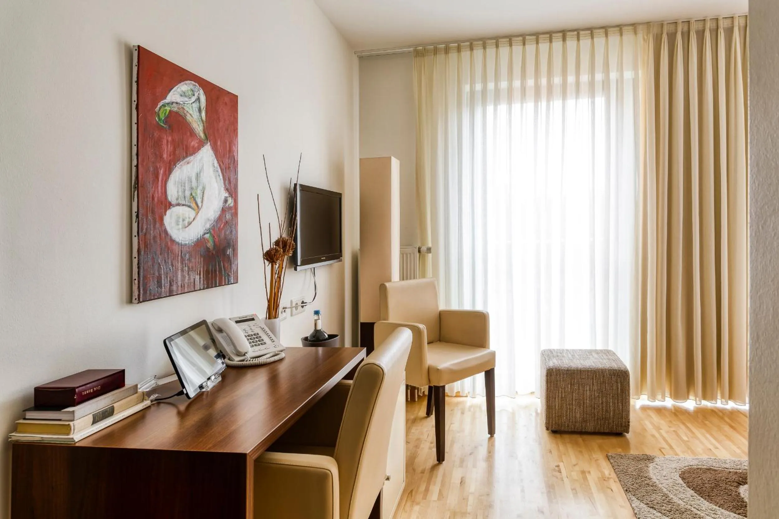 Photo of the whole room in Hotel F-RITZ