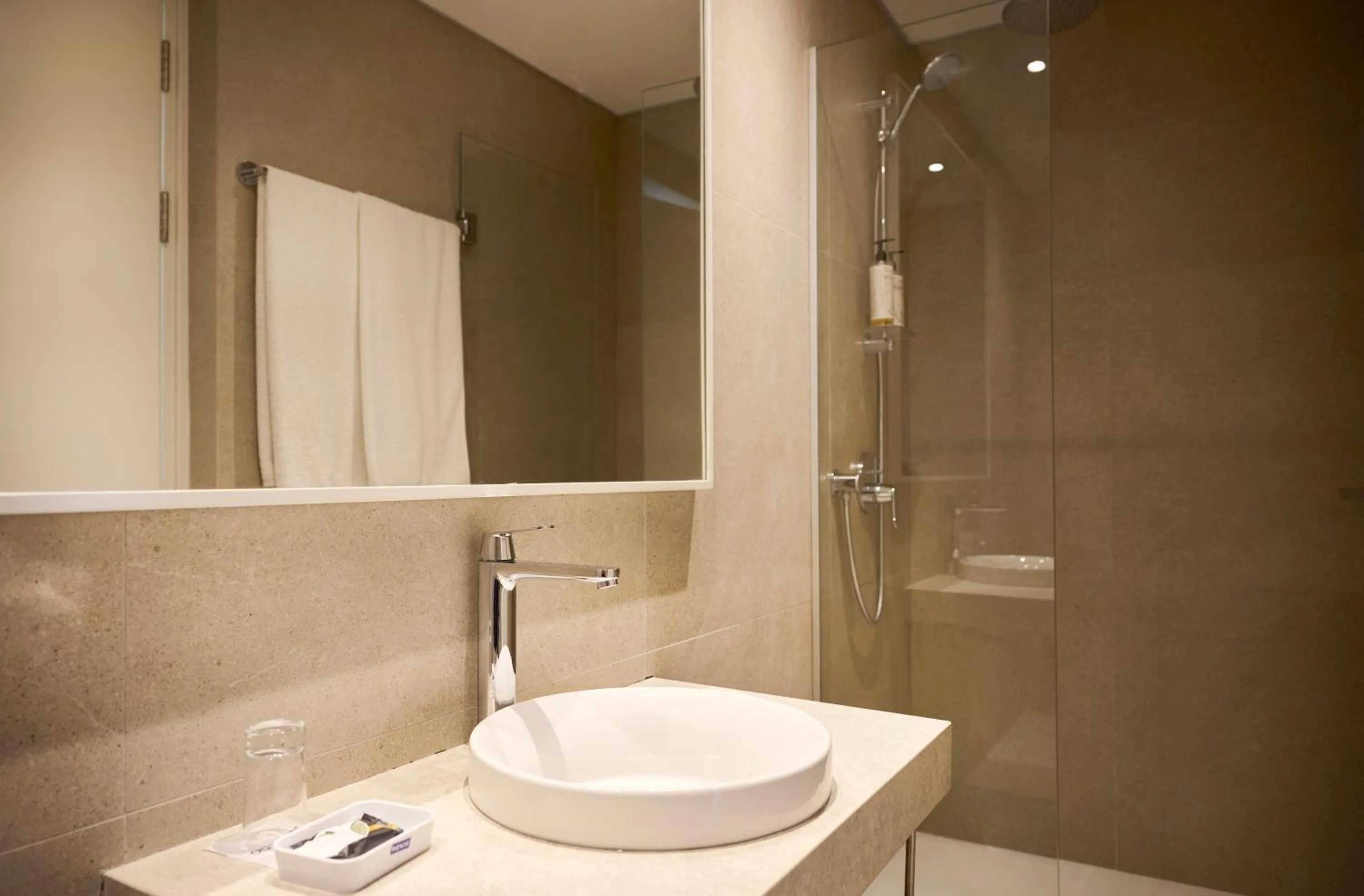 Sunrise Oasis Hotel & Waterpark