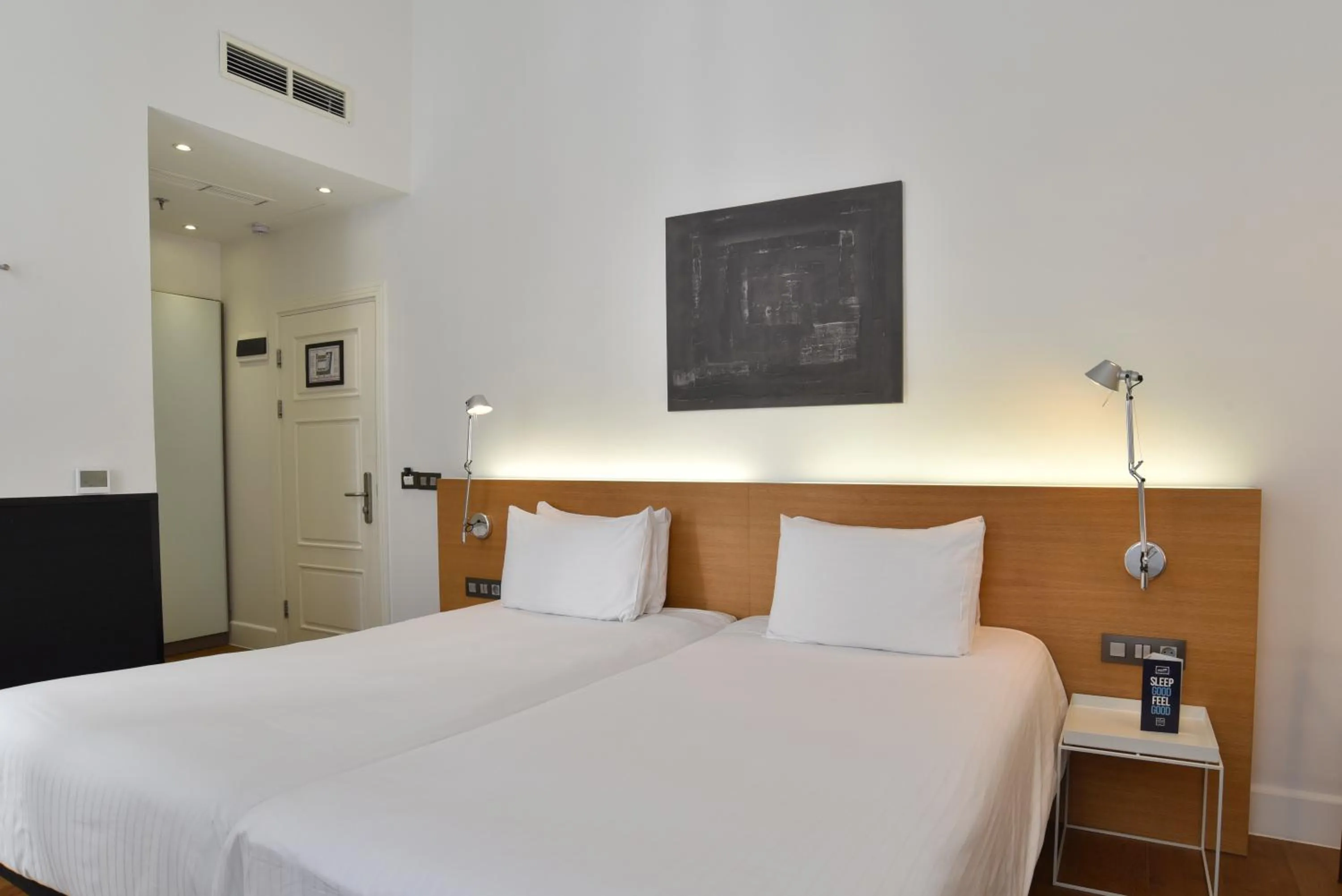 Bedroom, Bed in Hotel Zenit Budapest Palace