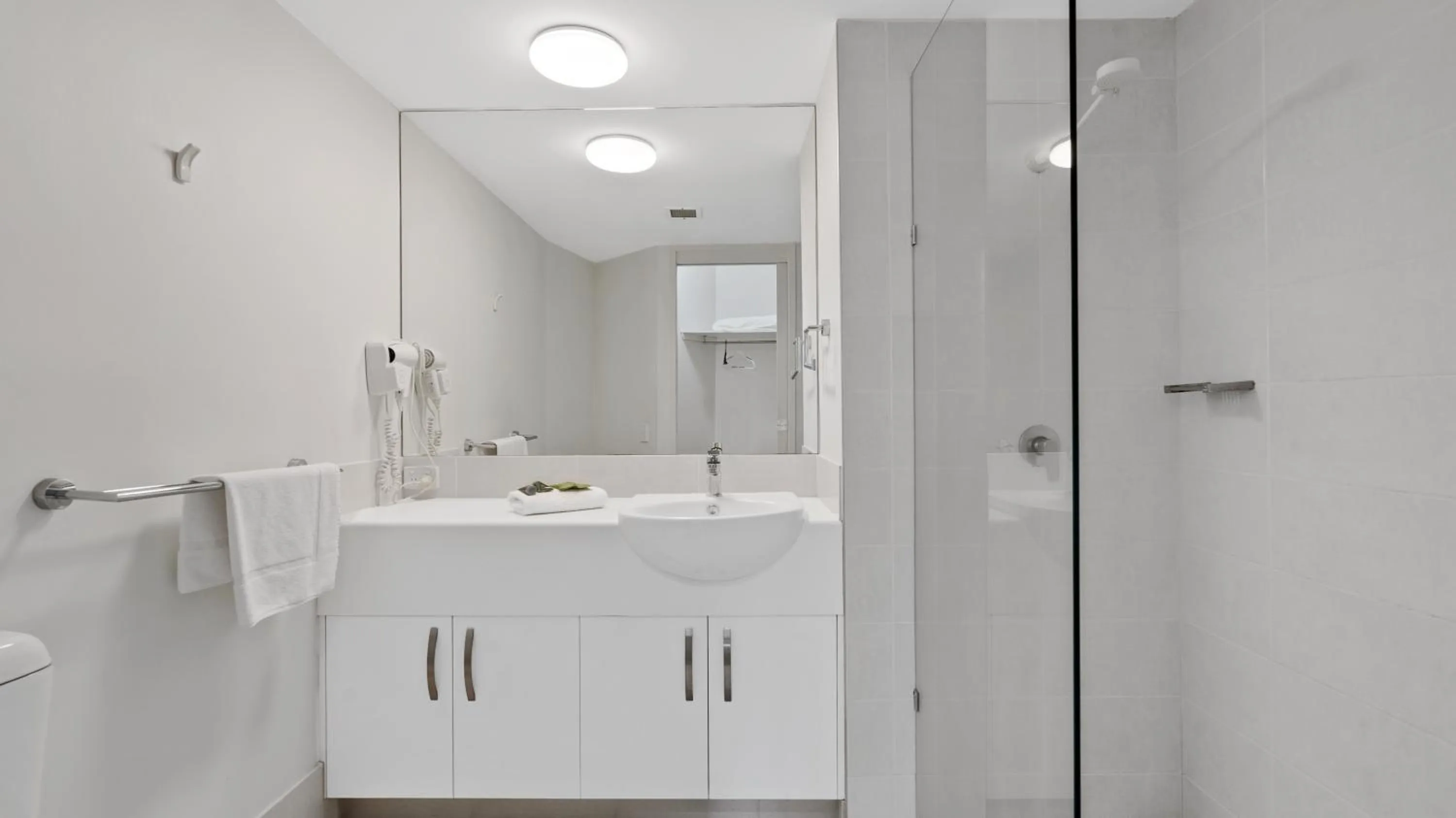 Coral Sands Beachfront Resort