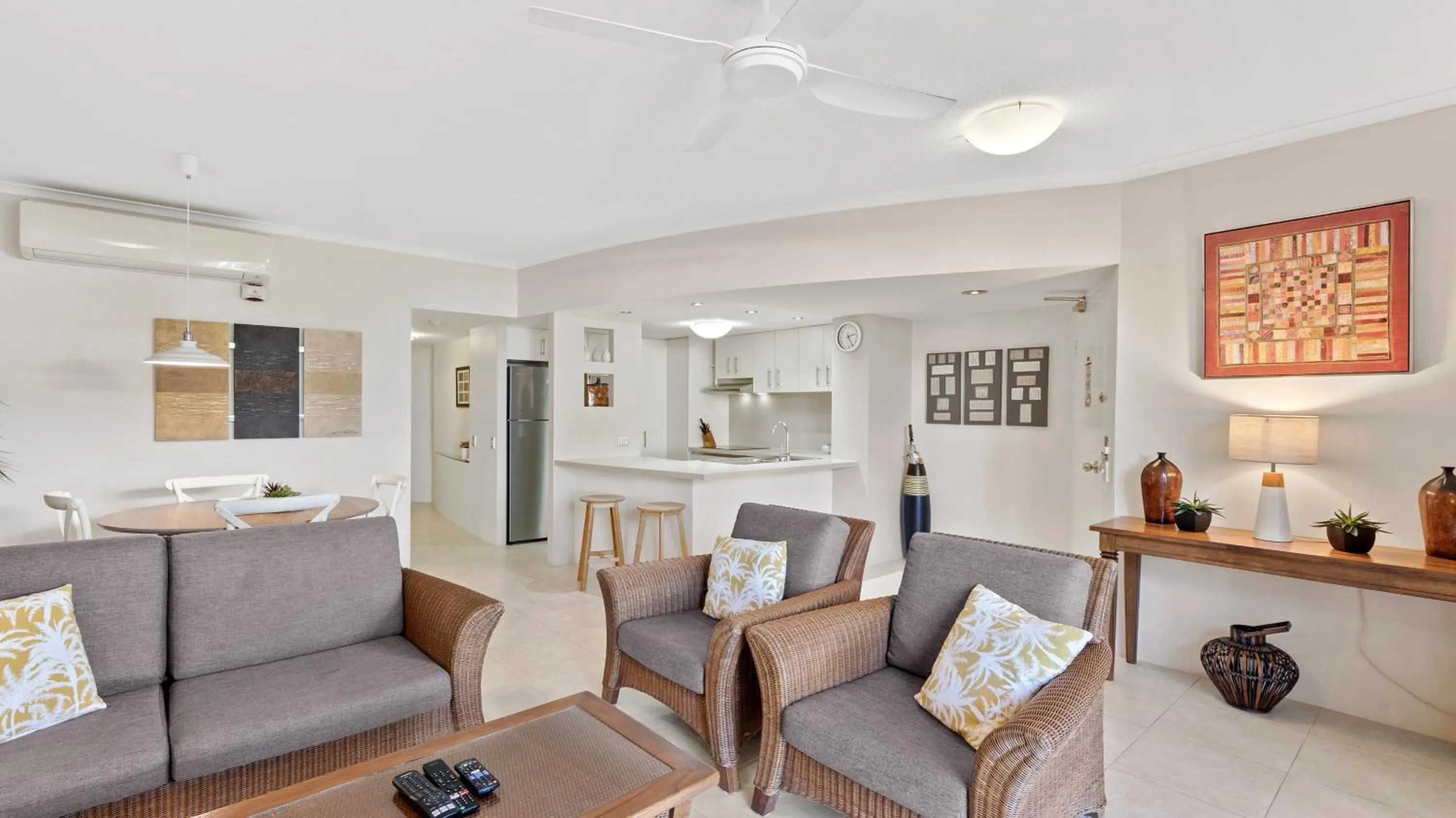 Coral Sands Beachfront Resort