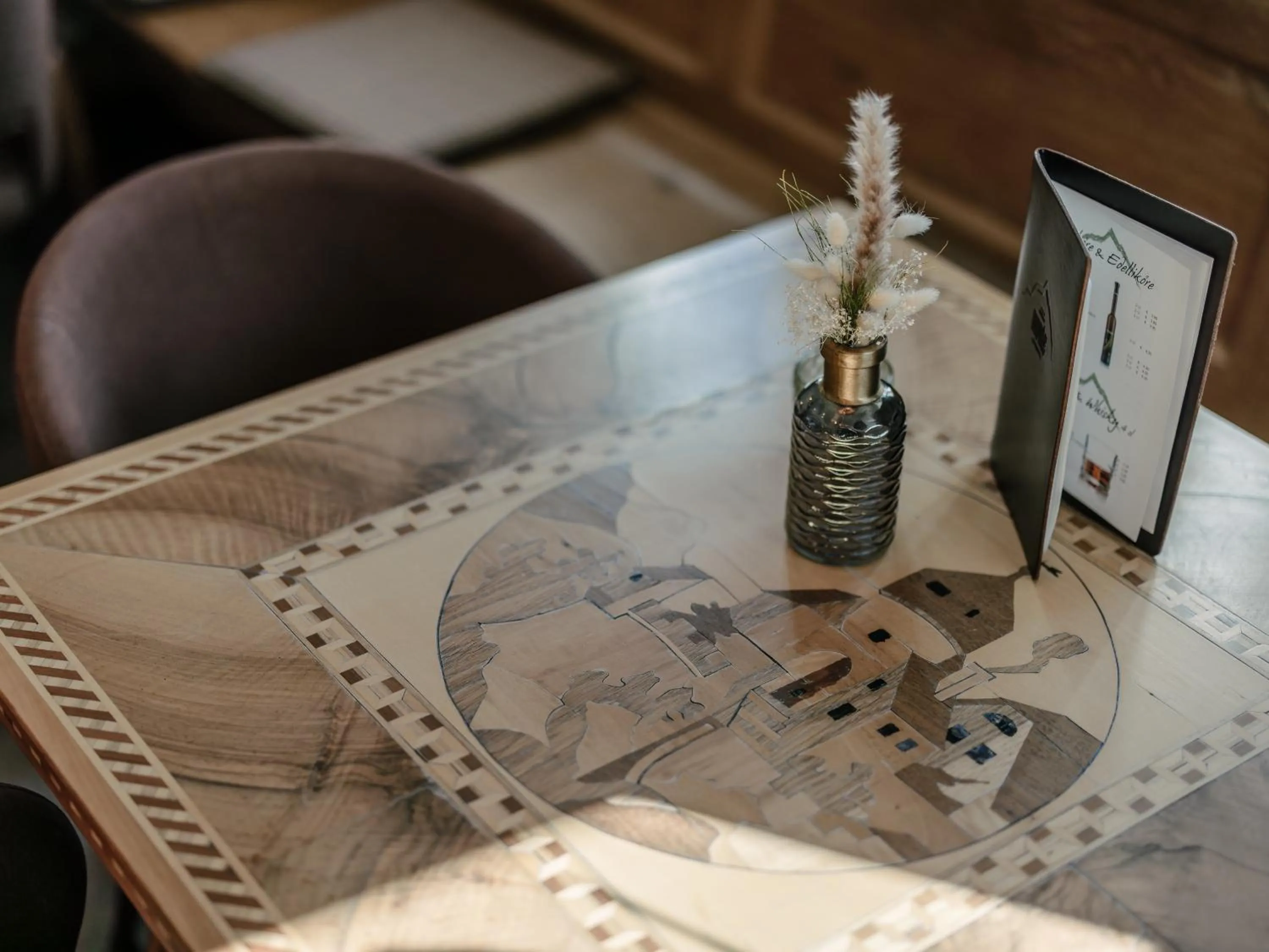 Lounge or bar in Alpinhotel Monte Superior - Silvretta Card Premium Betrieb