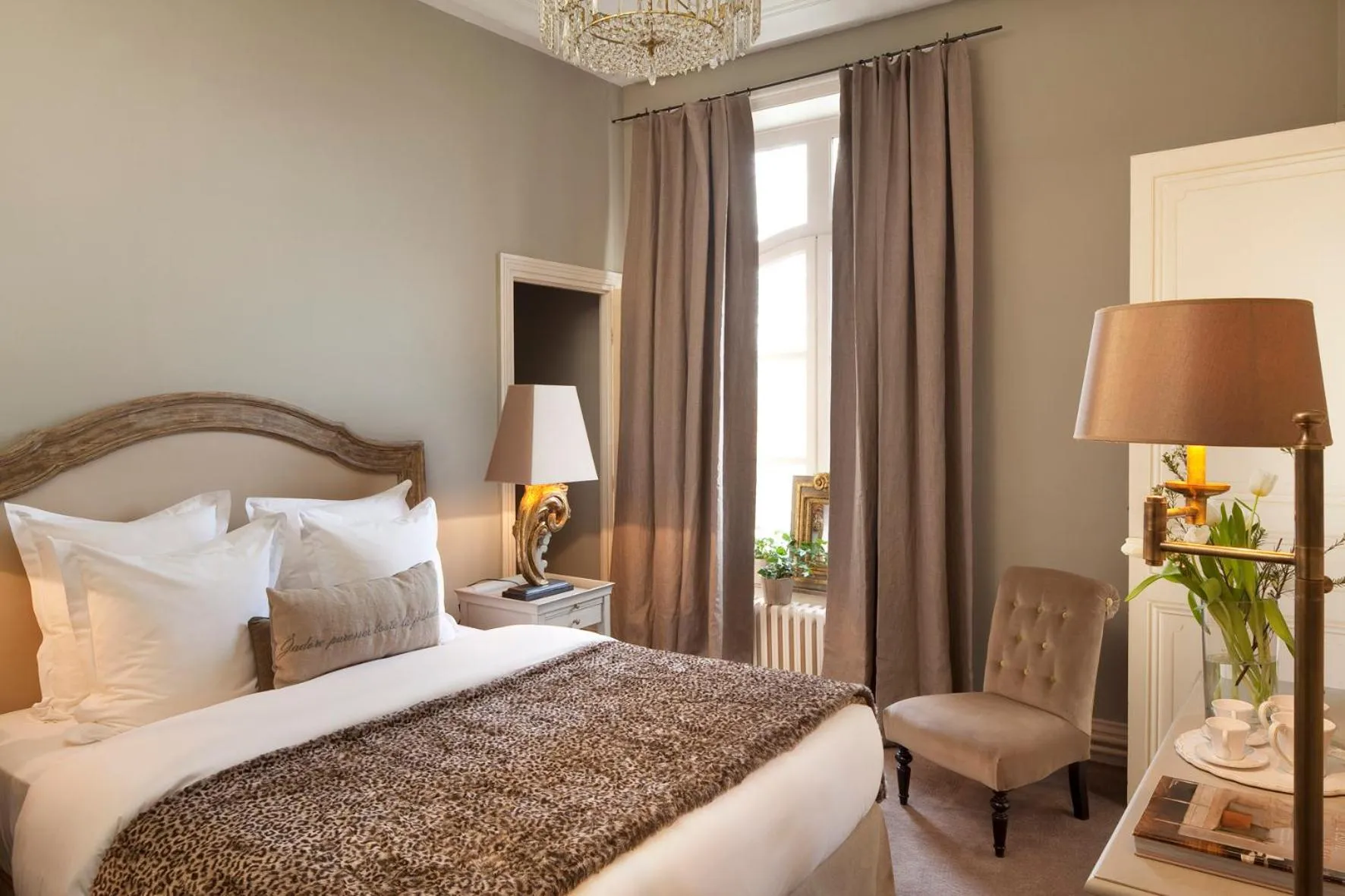 Photo of the whole room, Bed in Château de la Marine