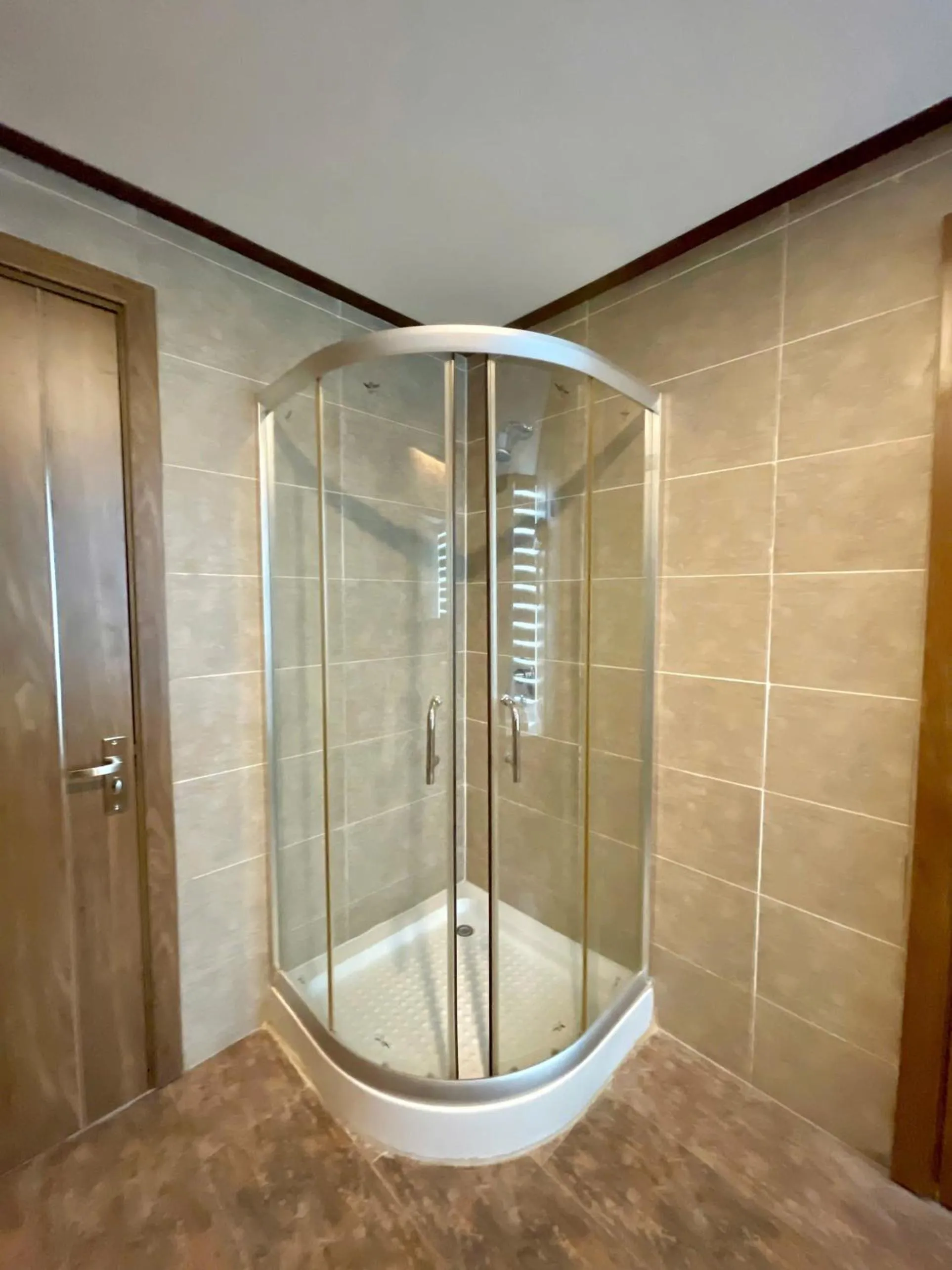 Bath in Muong Thanh Grand Xa La Hotel