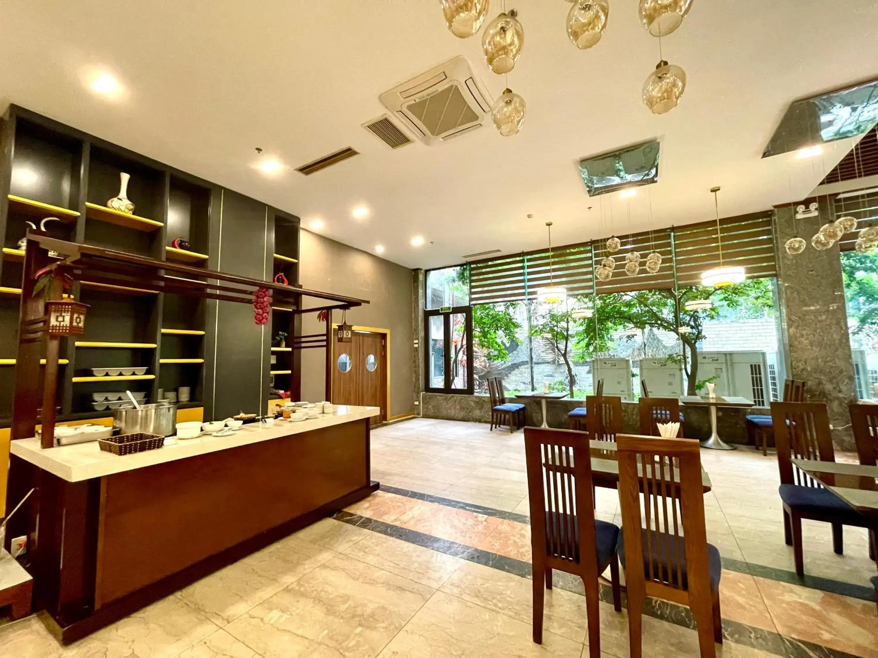 Restaurant/places to eat in Muong Thanh Grand Xa La Hotel Restaurant/places to eat in Muong Thanh Grand Xa La Hotel