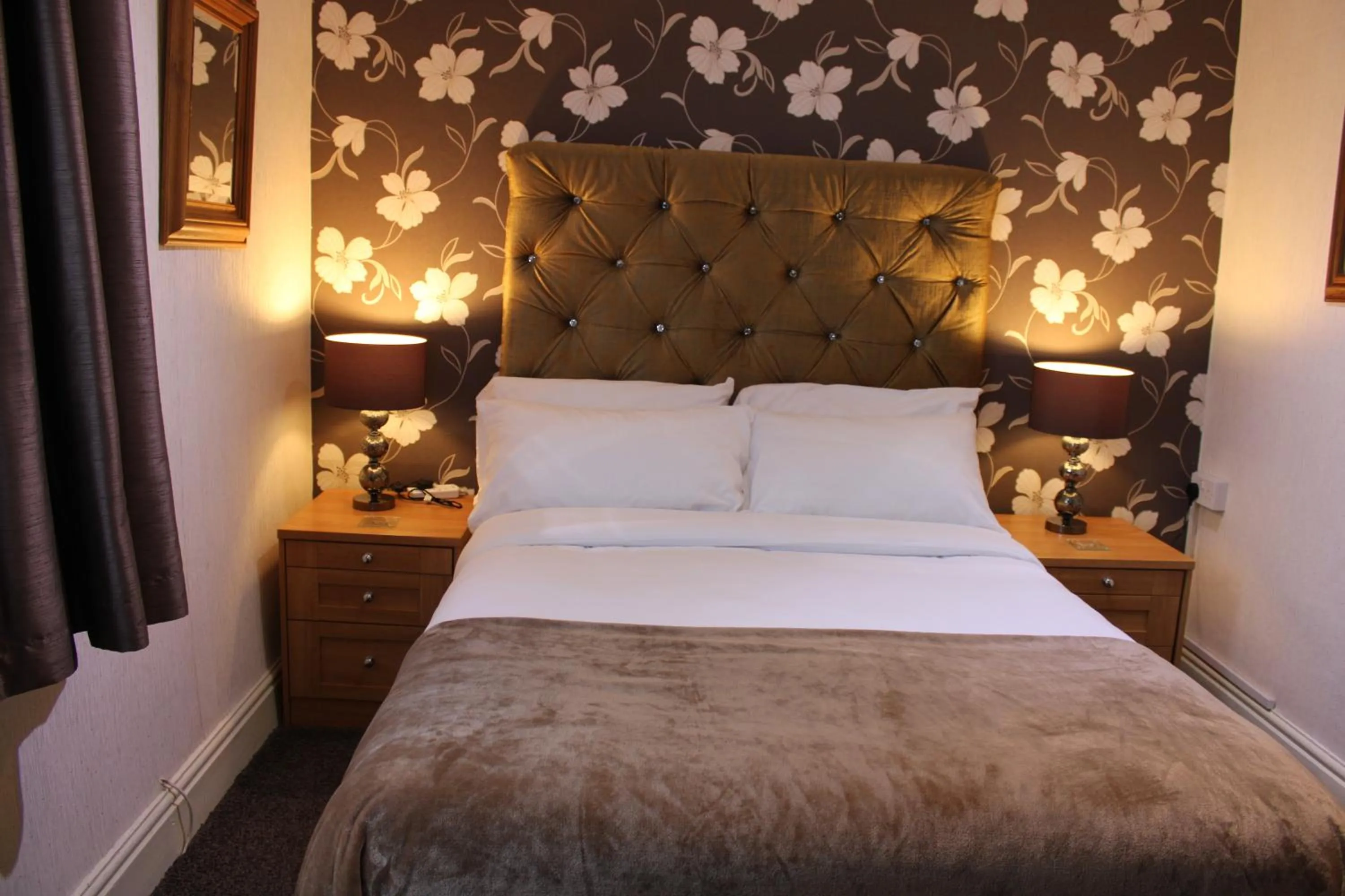 Bed in Mardonia Hotel