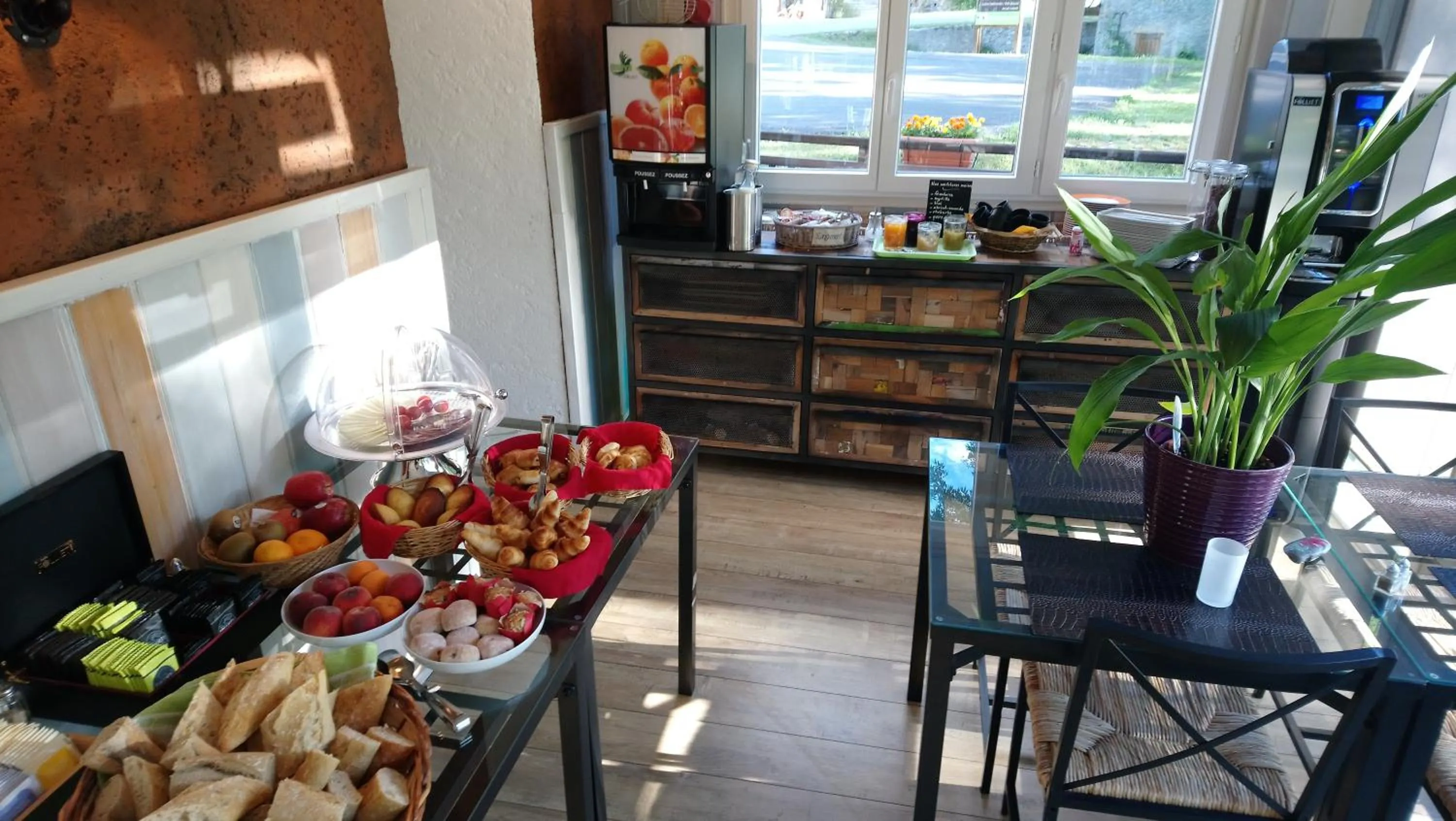 Area and facilities in Hôtel Le Martagon