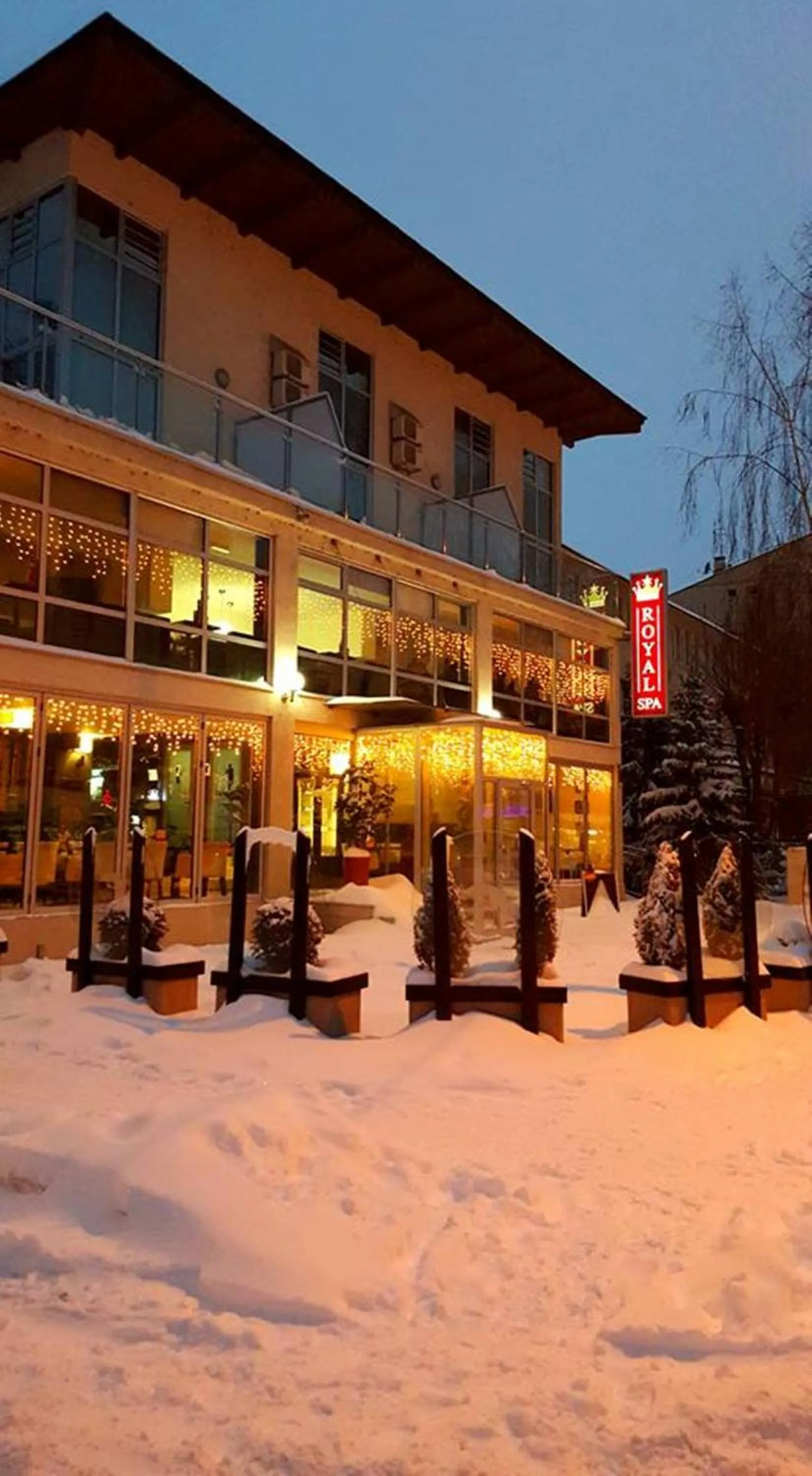 Facade/entrance in Hotel Royal Spa