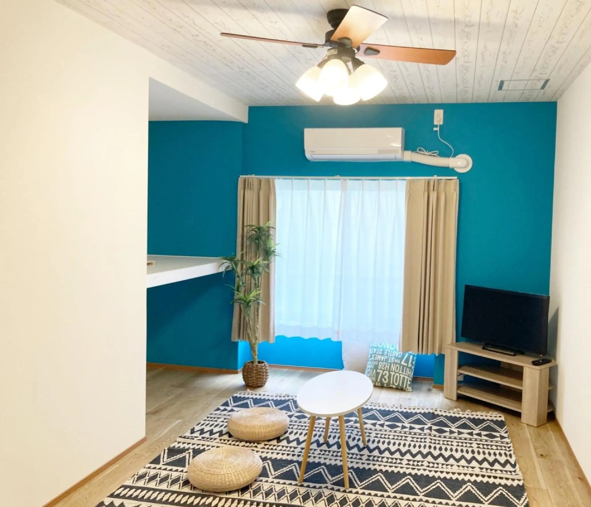 TV and multimedia in Seaside Pension Petit Shirahama