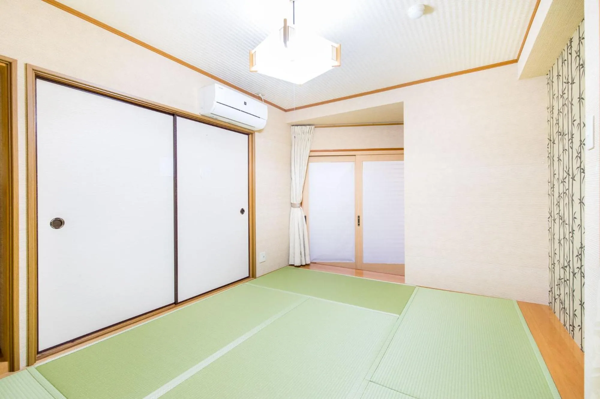 Photo of the whole room in Seaside Pension Petit Shirahama