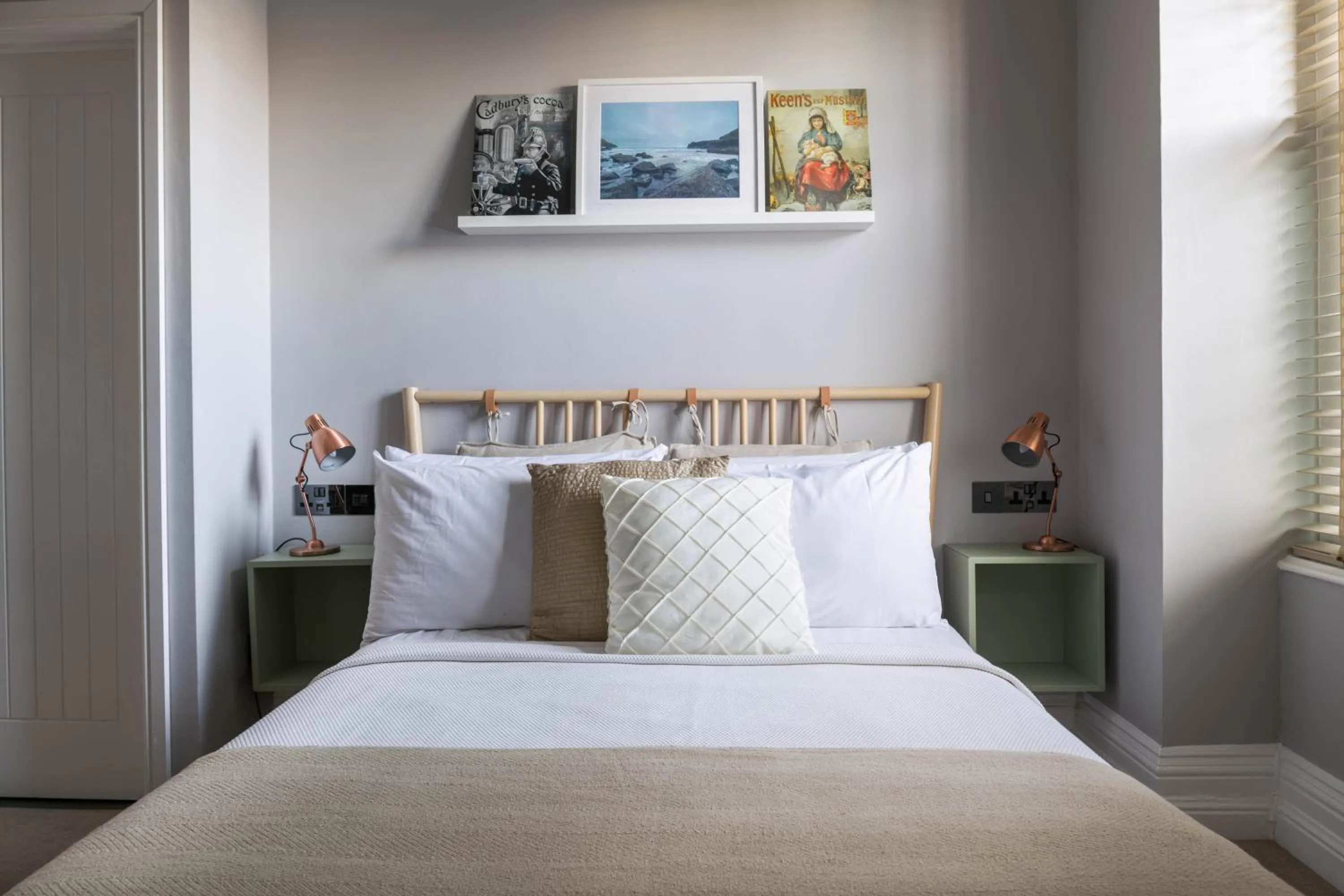 Bedroom, Bed in Housel Bay Hotel