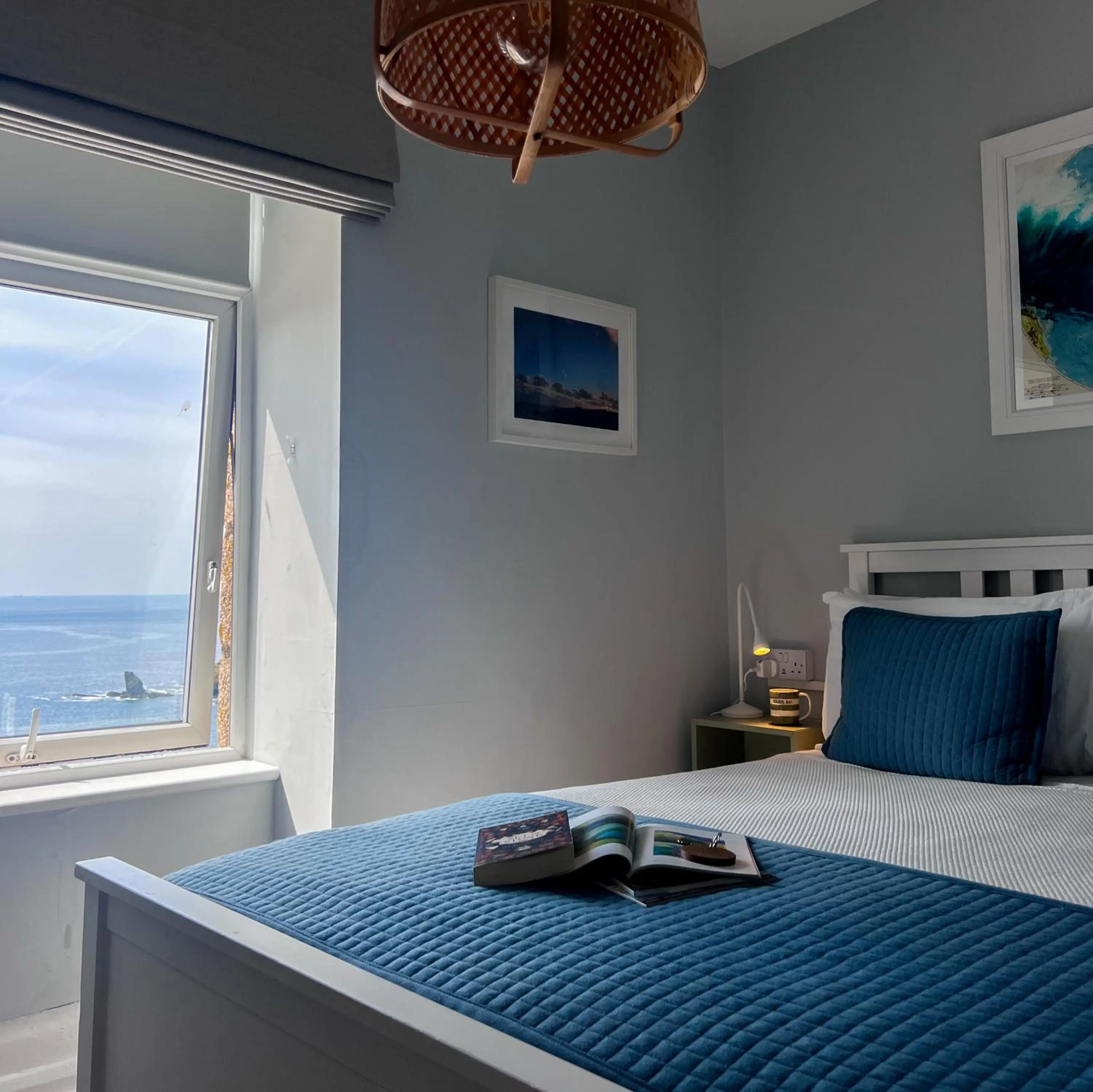 Bedroom, Bed in Housel Bay Hotel