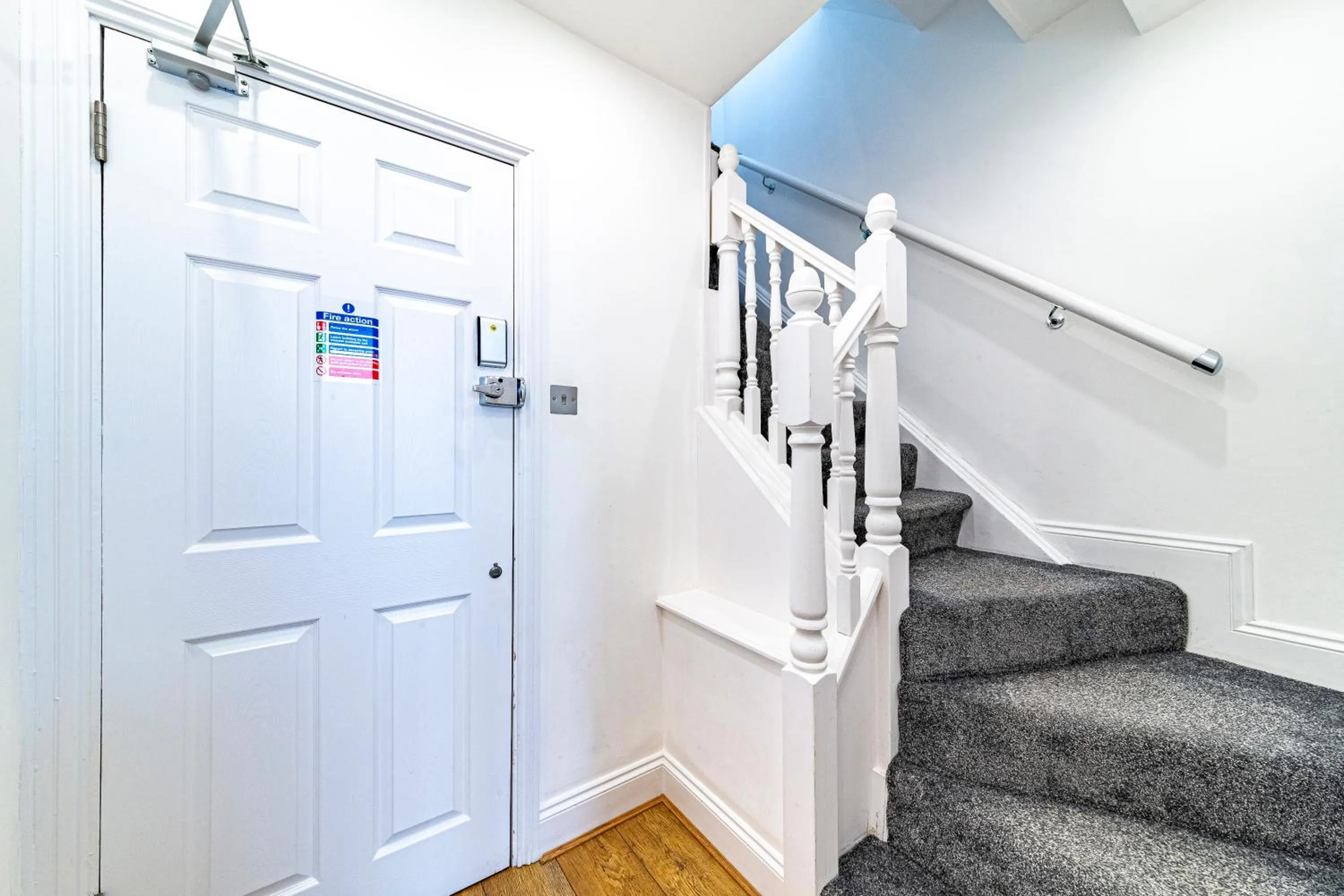 Photo of the whole room in Greyfriars